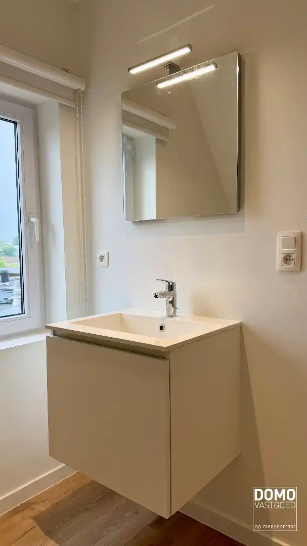 Instapklare moderne gezinswoning met zuidgerichte tuin en knappe afwerking in Hasselt foto 17