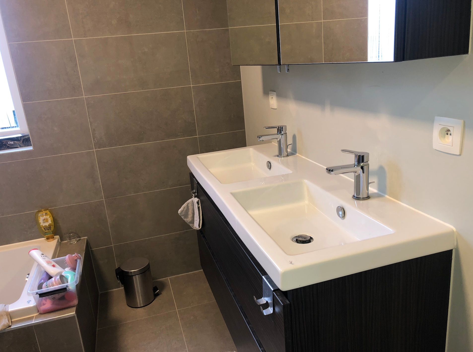 Recente gezinswoning in de Brugse stadsrand op wandelafstand van het station foto 13