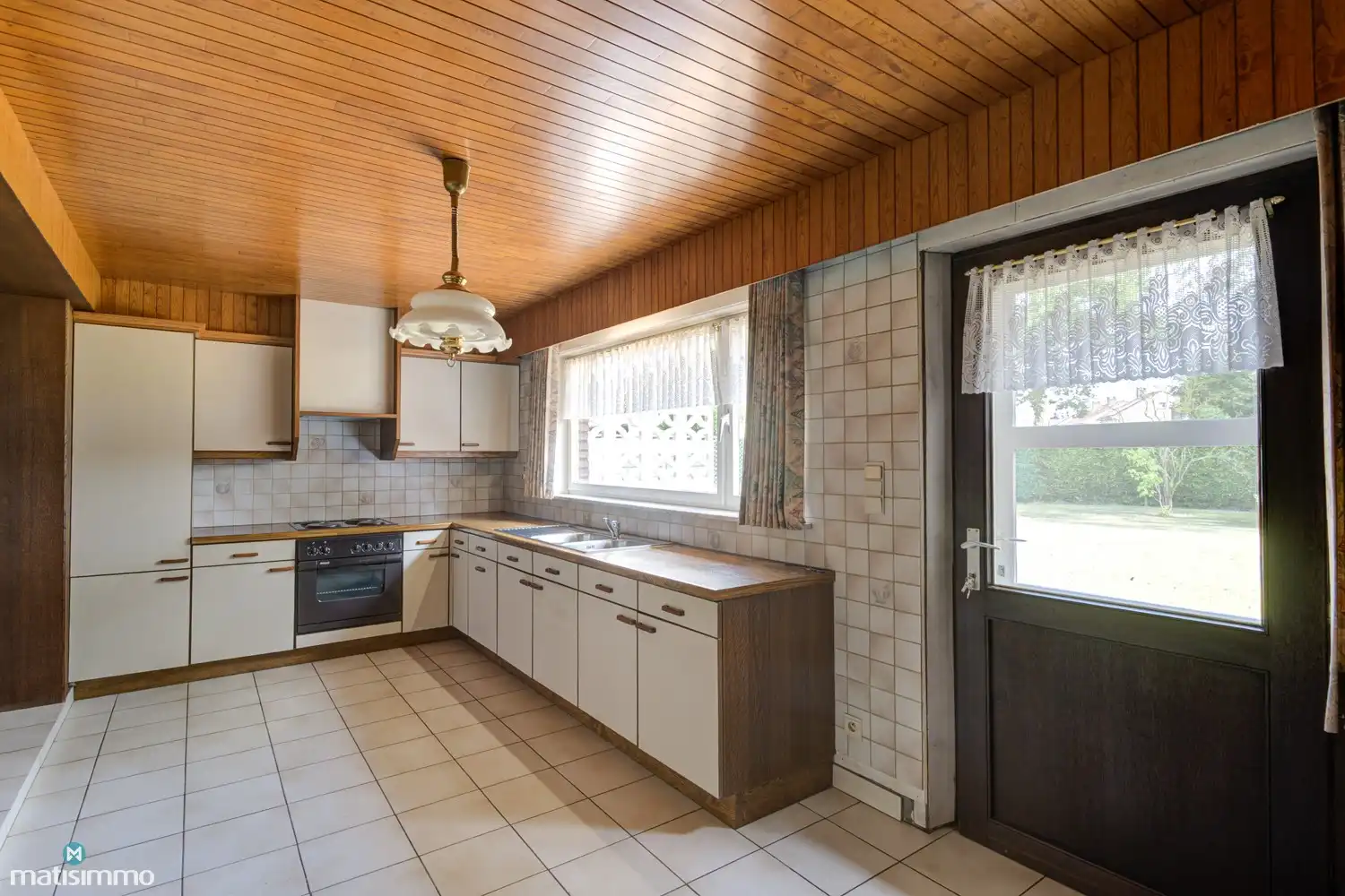 GEZINSWONING MET 3 SLAAPKAMERS, INPANDIGE GARAGE EN TUIN TE BEVERLO foto 11
