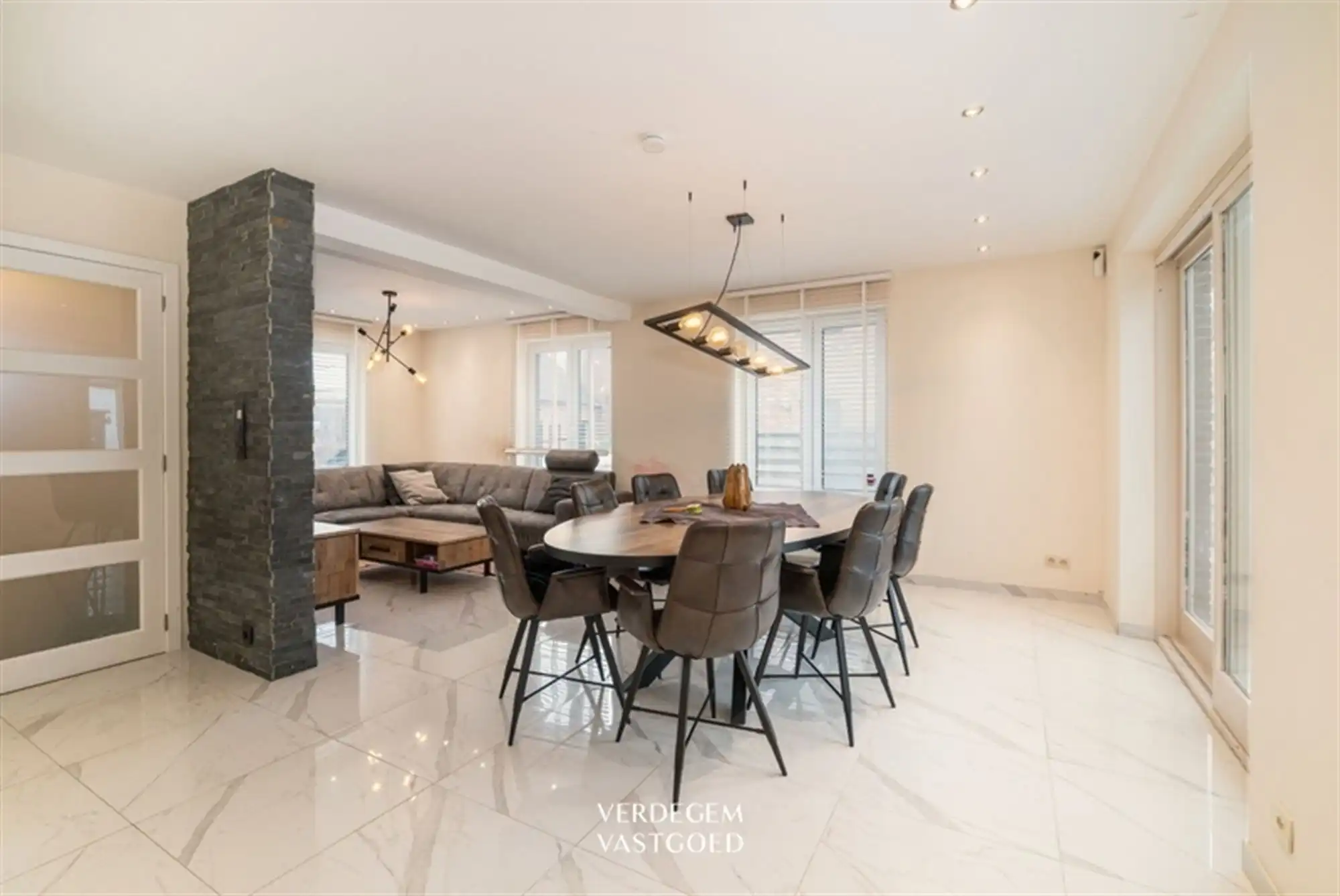 Ruime vrijstaande woning met 3 slaapkamers, tuin en garage / atelier foto 4