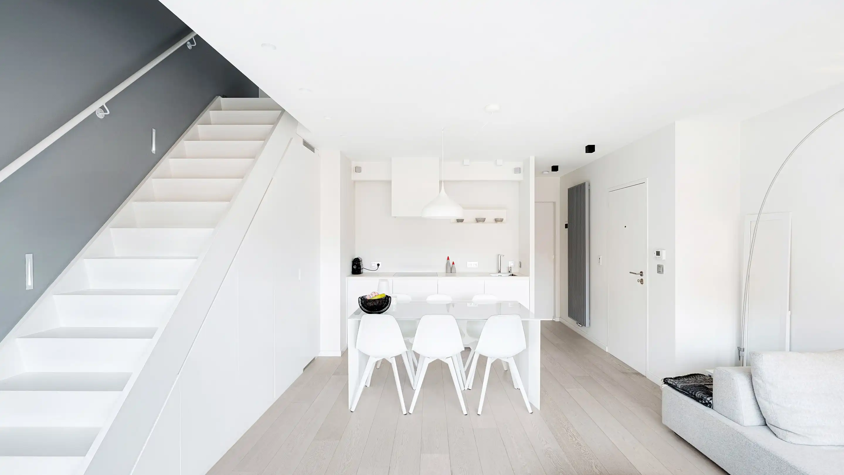 Zeer recent en mooi  duplex dakapp. in perfecte staat  met groot zuidgericht terras dichtbij de Lippenslaan. foto 8