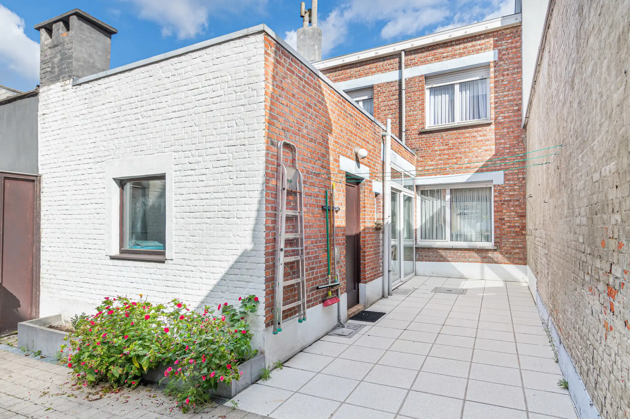 Gezinswoning met garage in hartje Willebroek foto 12