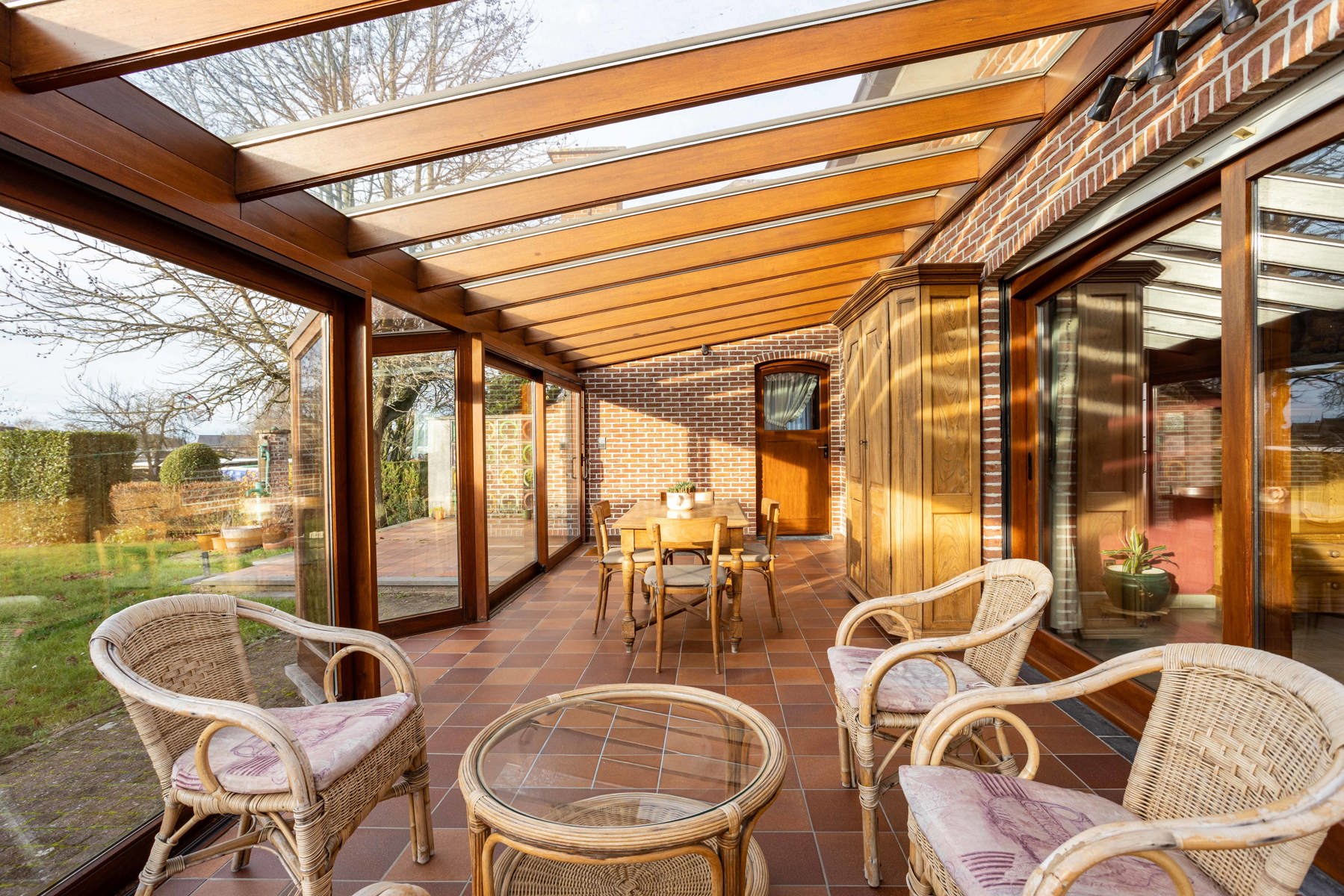 Solide open bebouwing op gunstige ligging. foto 11