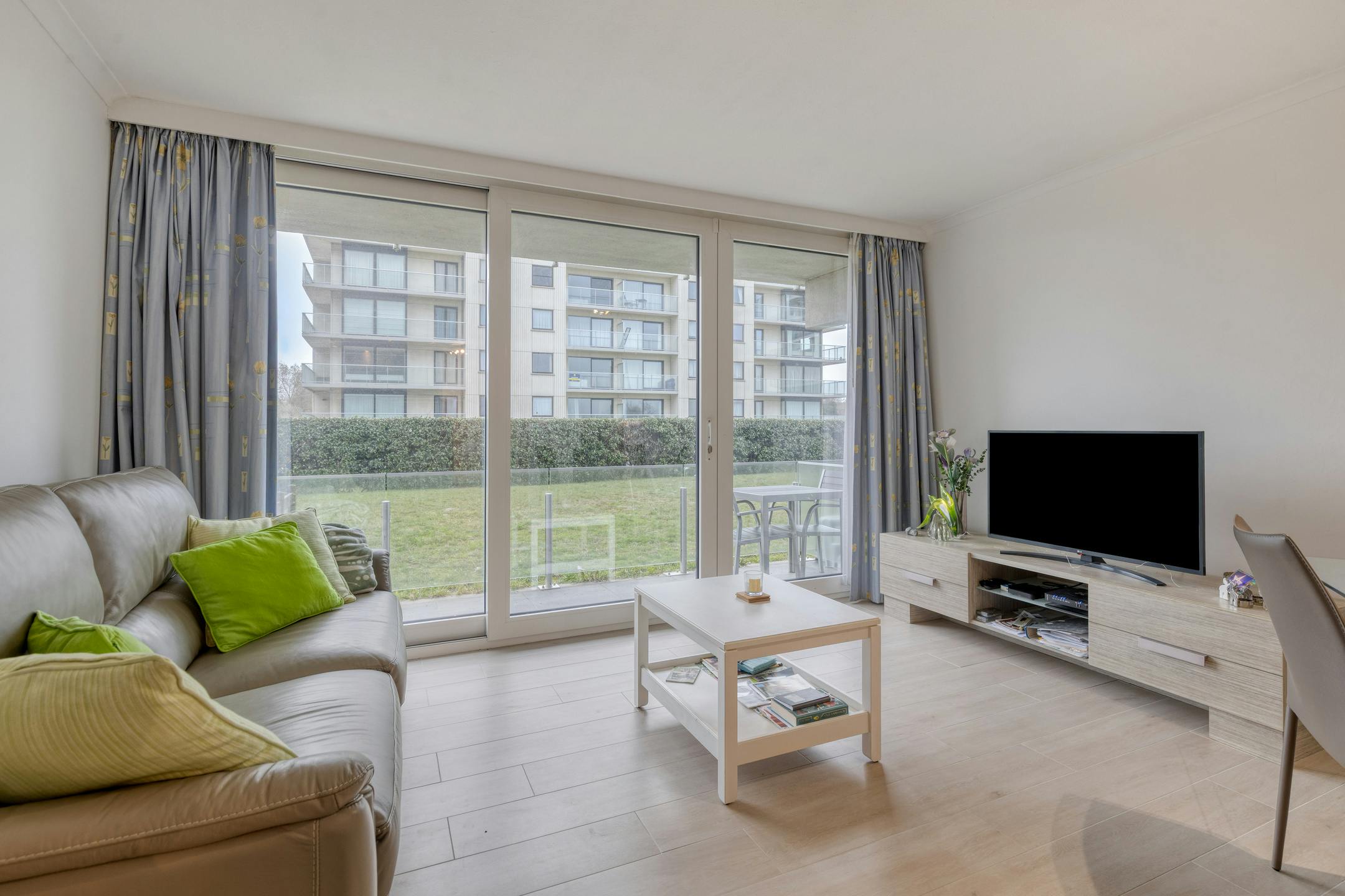 Moderne studio vlakbij zee in De Panne foto 2