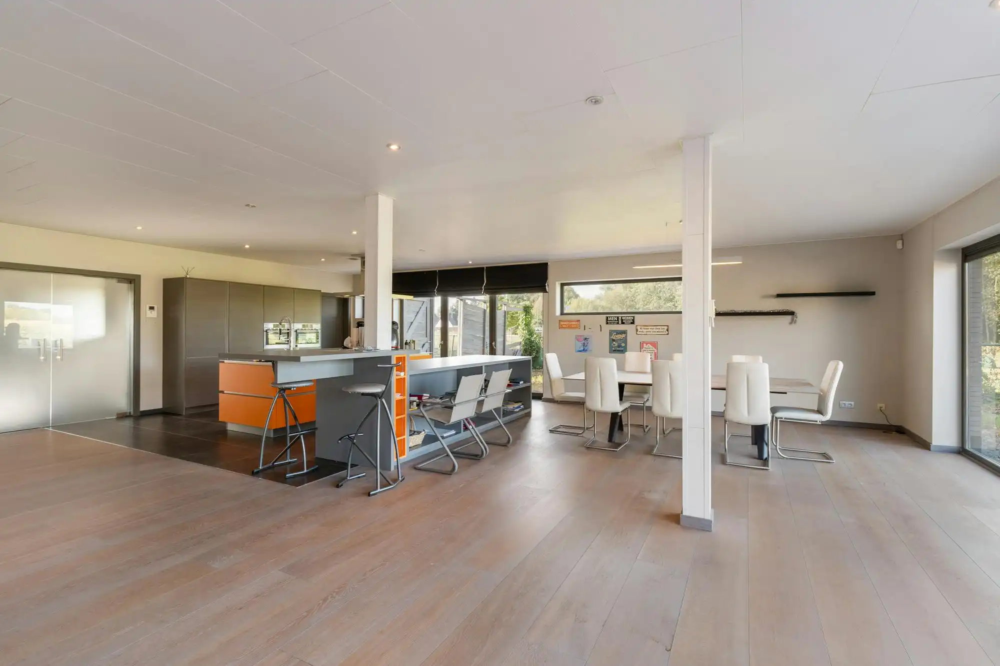 Ruime villa met tuin & 2 garages, ideaal als kangoeroewoning foto 34