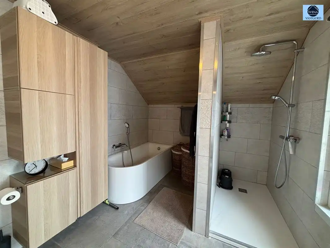 OPENBEBOUWING MET 3 SLAAPKAMERS, GARAGE EN TUIN foto 8