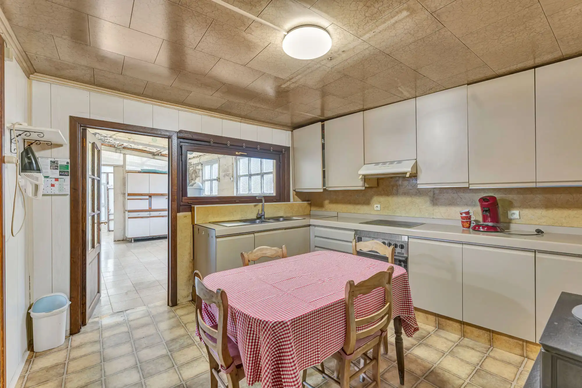 Te renoveren woning foto 8