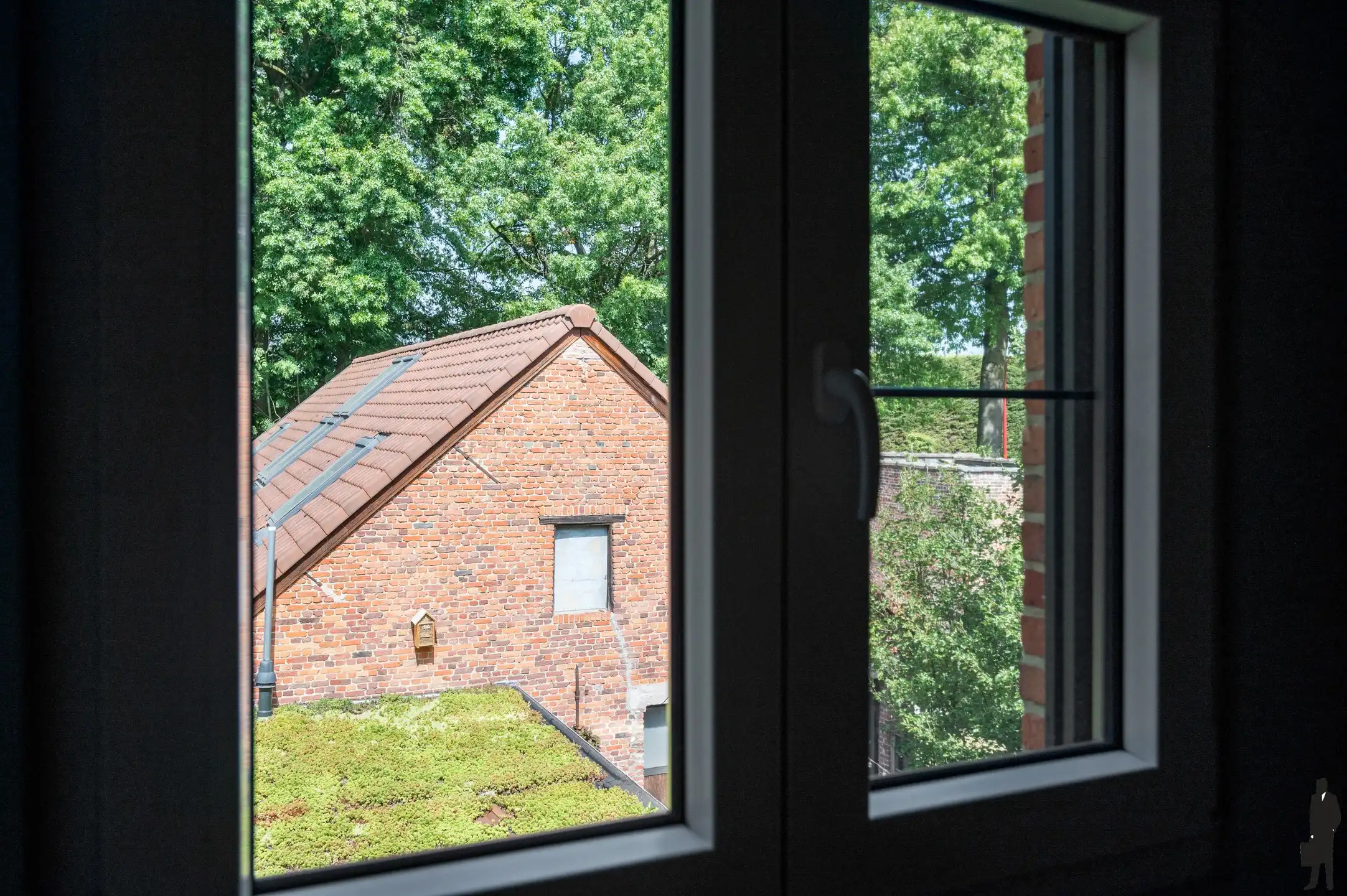 Instapklare charmante woning met ingericht bijgebouw foto 16