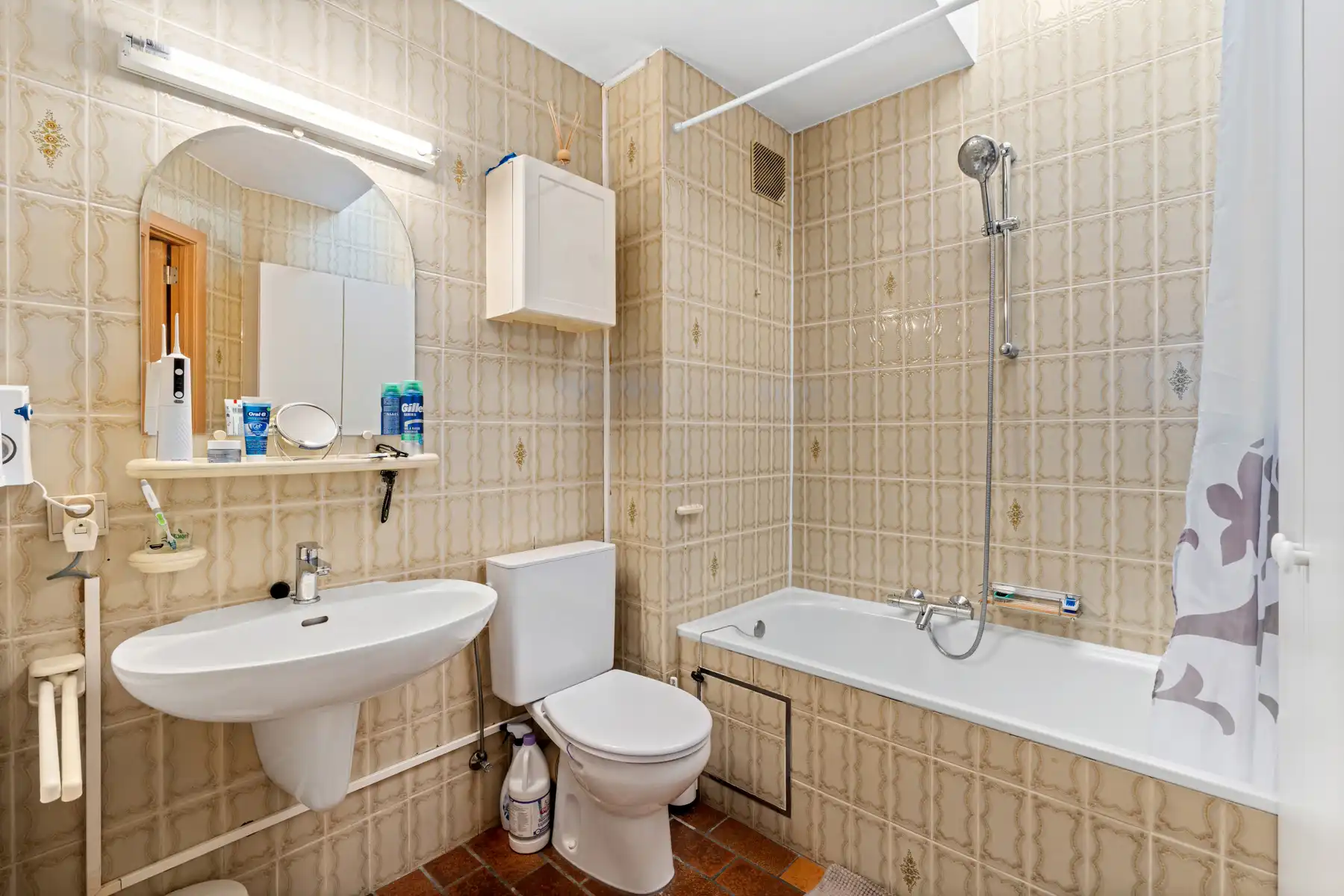 Woning met 2 ruime slaapkamers, een garage en tuin foto 11