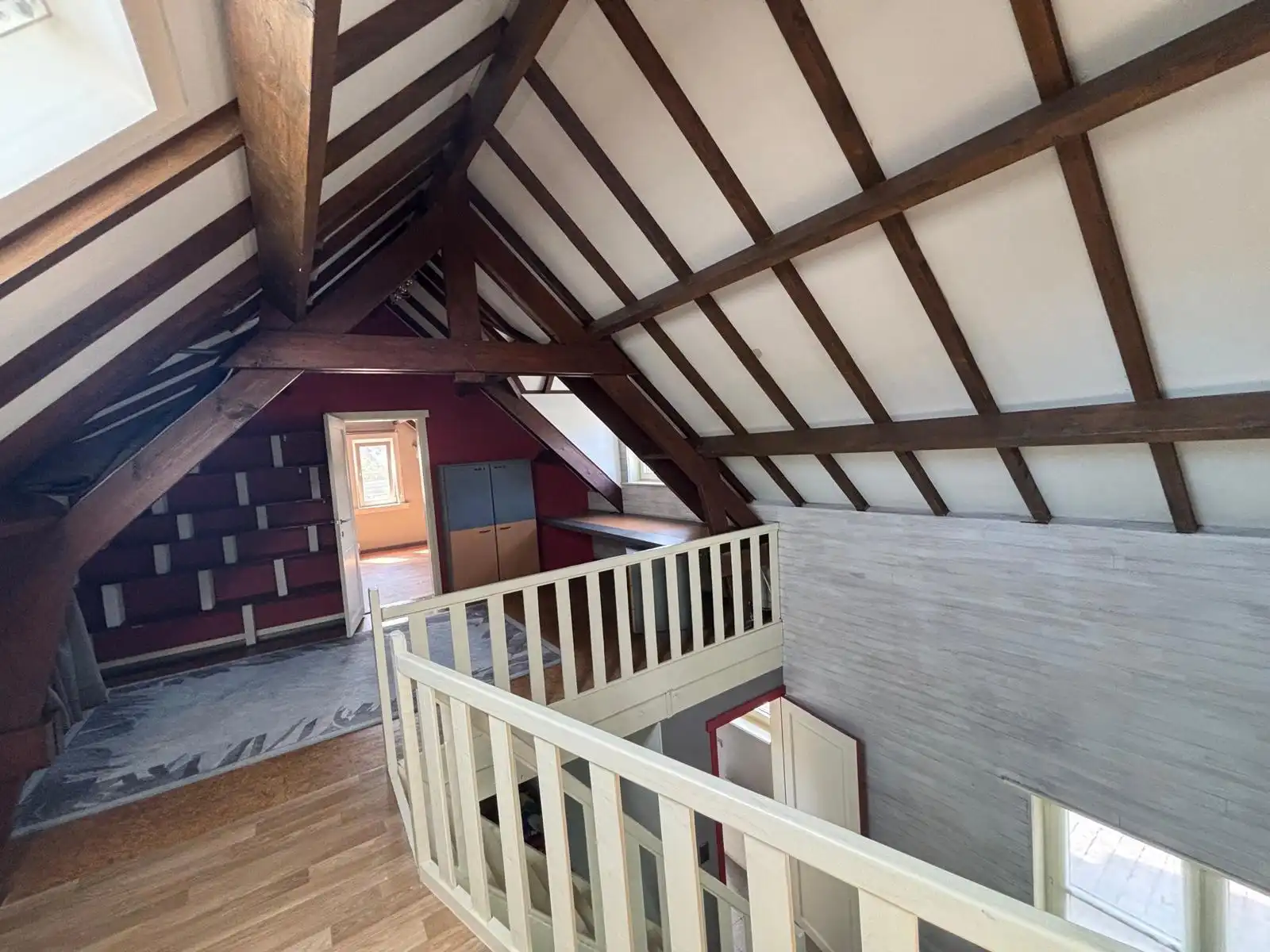Vrijstaande (gemeubileerde) woning met zwembad en tuin foto 13