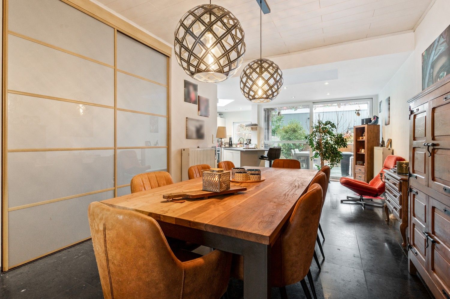 Centraal gelegen woning in doodlopende straat met 3 slaapkamers foto 7