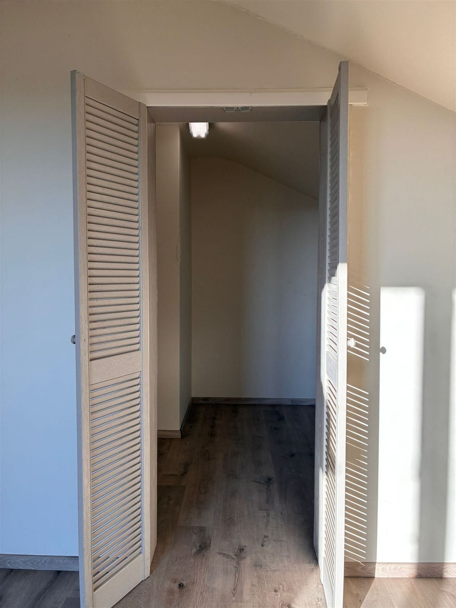 Villa te huur 3 slaapkamers in Lennik foto 18