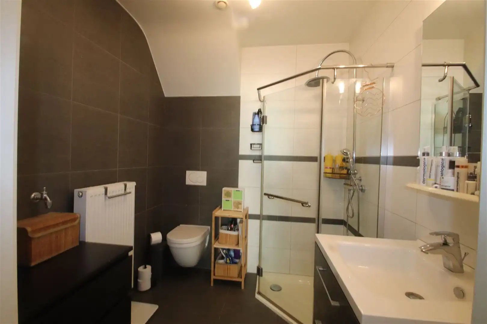 Studio met ruim terras gelegen op 250 meter van het Station foto 8