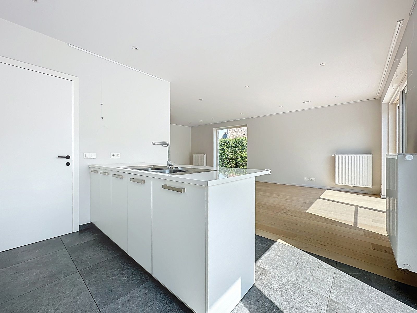 Luxueus afgewerkte driegevel-villa met 5 slaapkamers foto 8