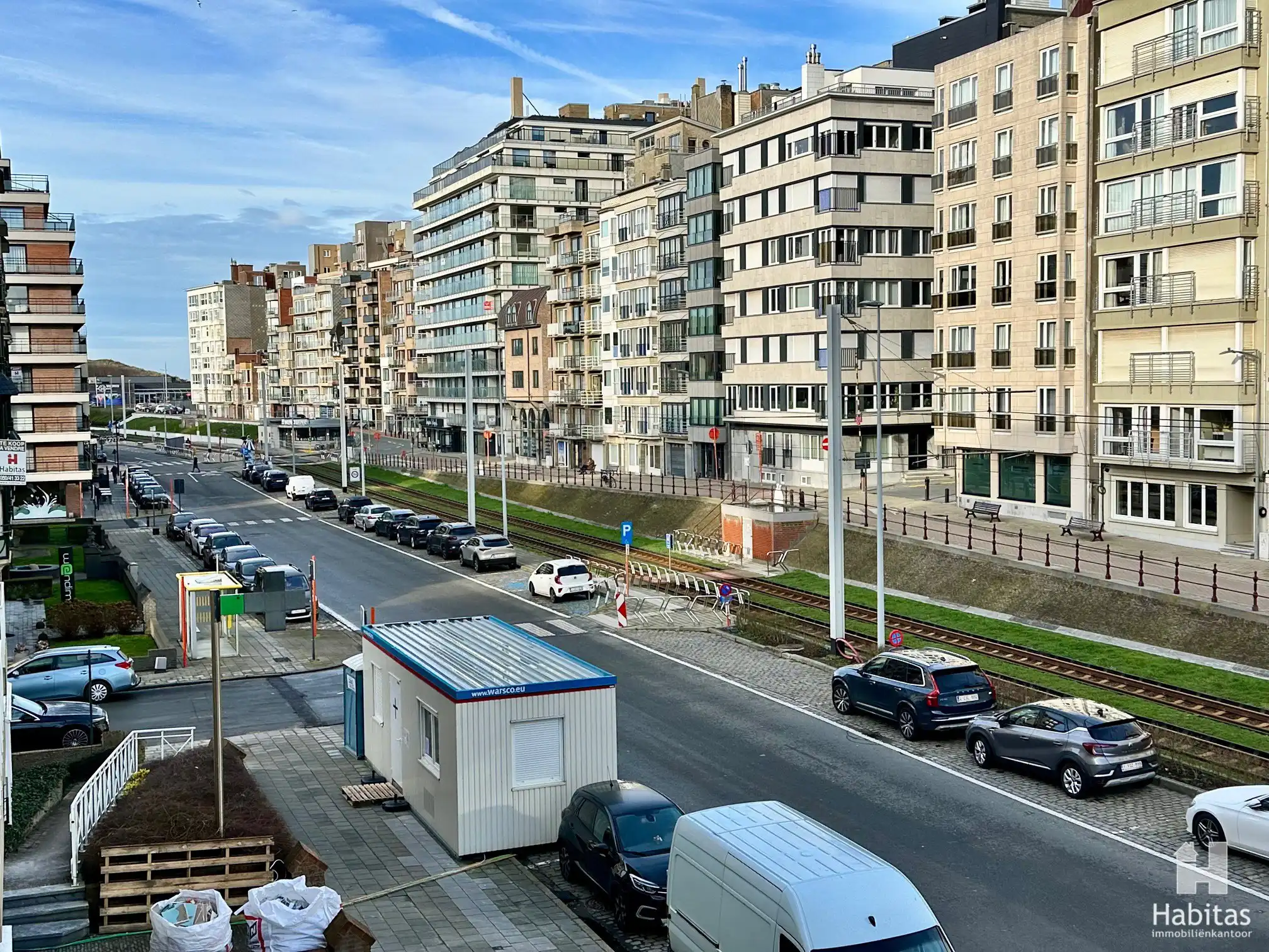 Ruim - hoek-appartement op amper 100m v/h strand  foto 12