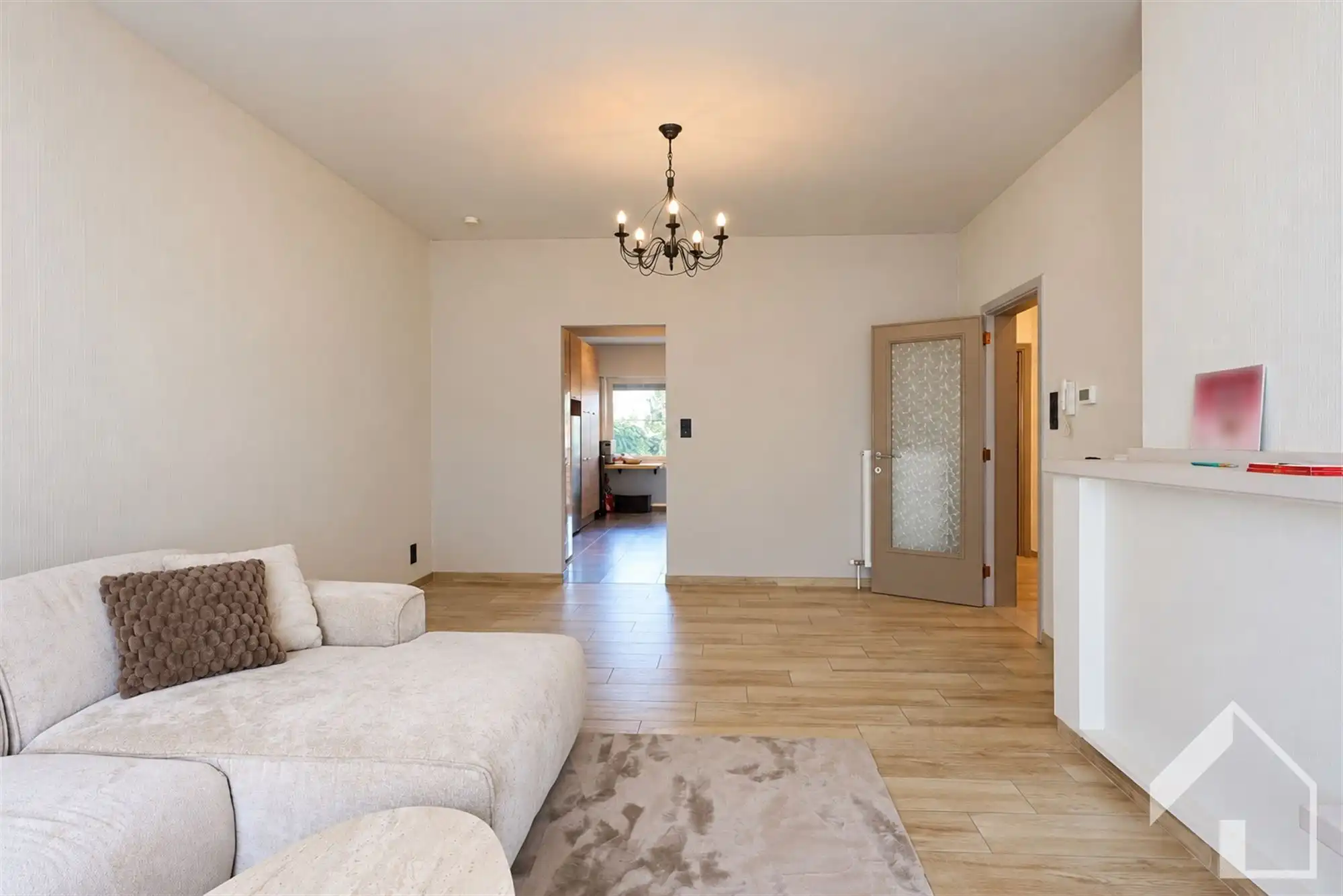 Gelijkvloersappartement op toplocatie met 1 slaapkamer en leuk stadstuintje in centrum Ekeren foto 4