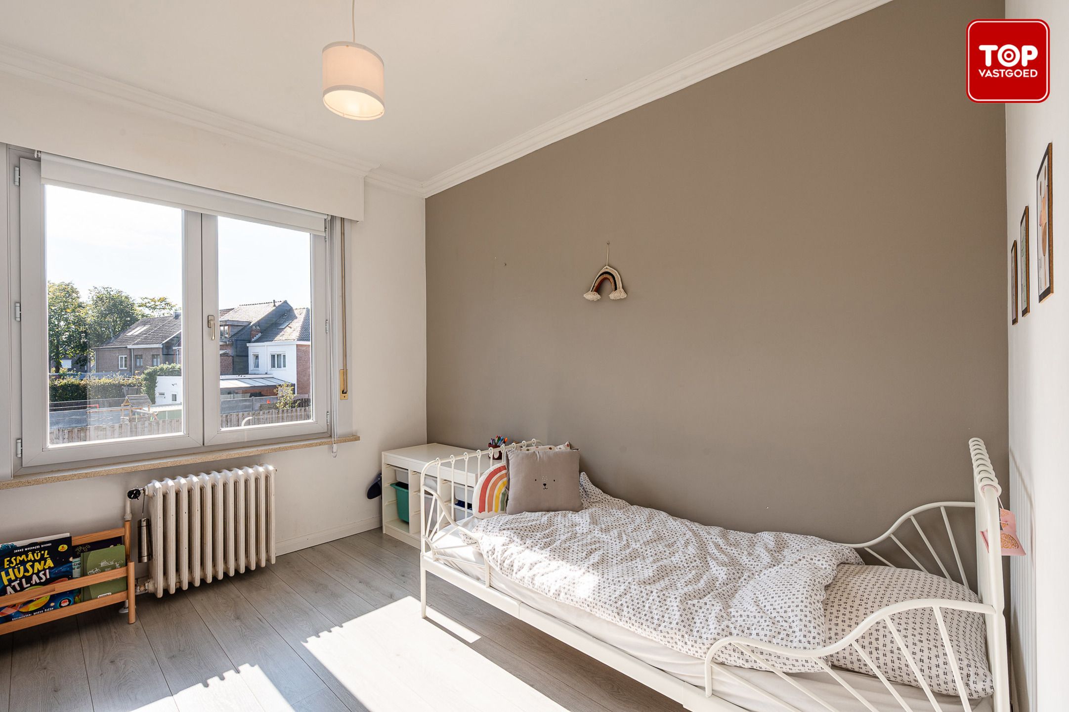 Instapklare halfopen bebouwing met drie slaapkamers foto 9