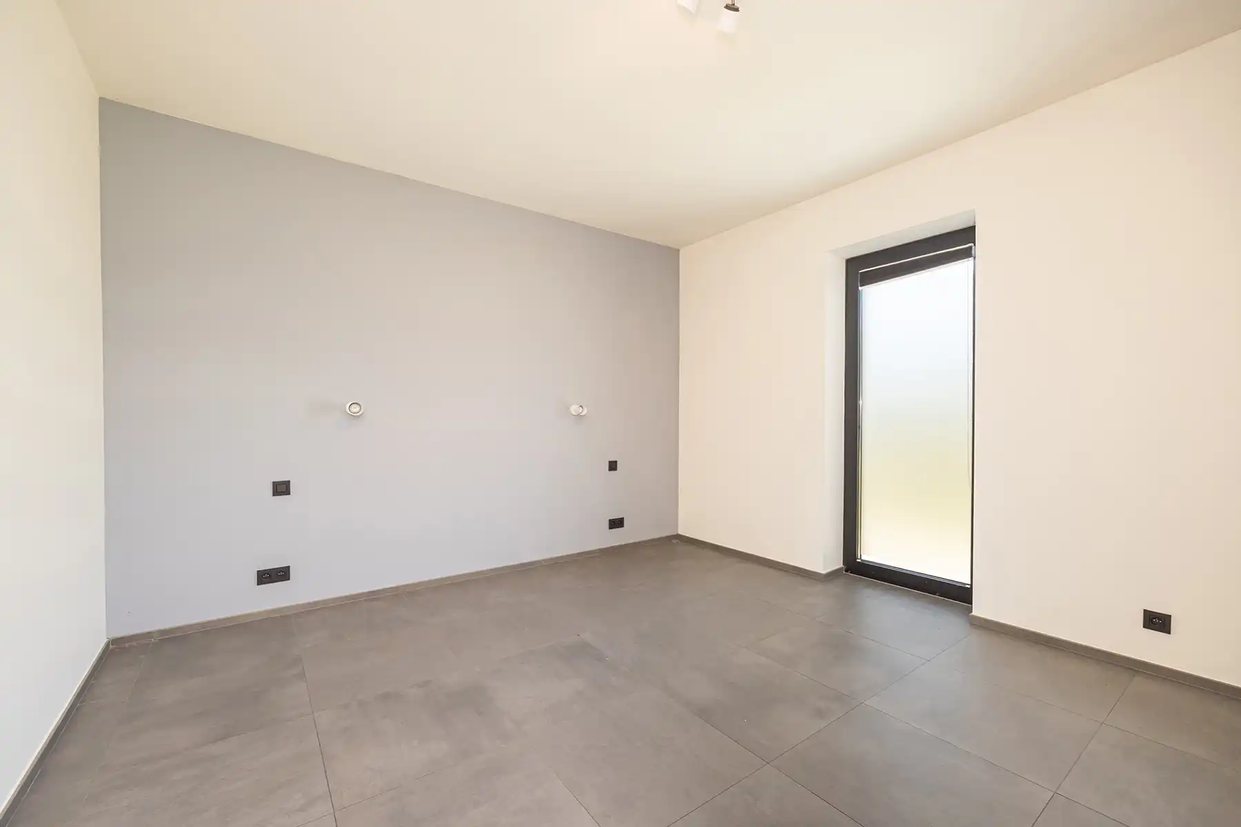 Instapklare bungalow op een perceel van ruim 40 are foto 20