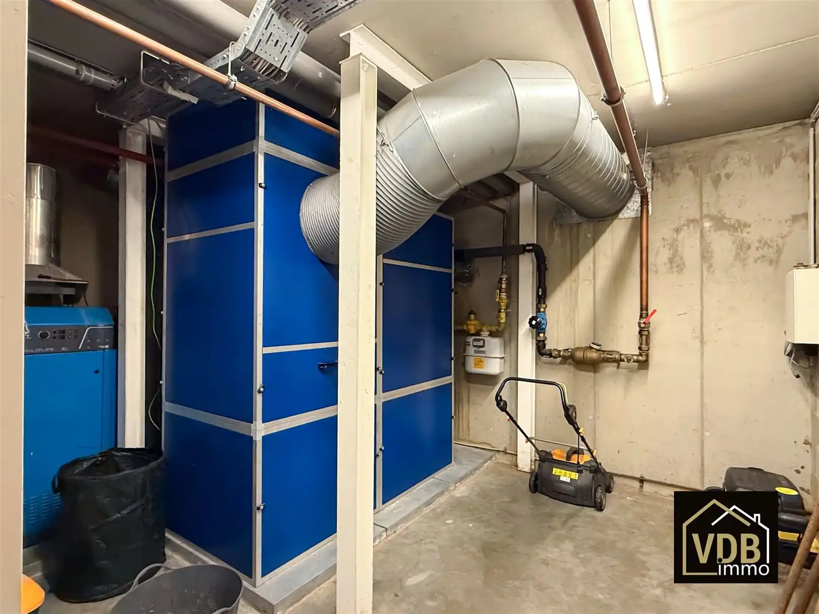 Commercieel pand op TOP locatie foto 45