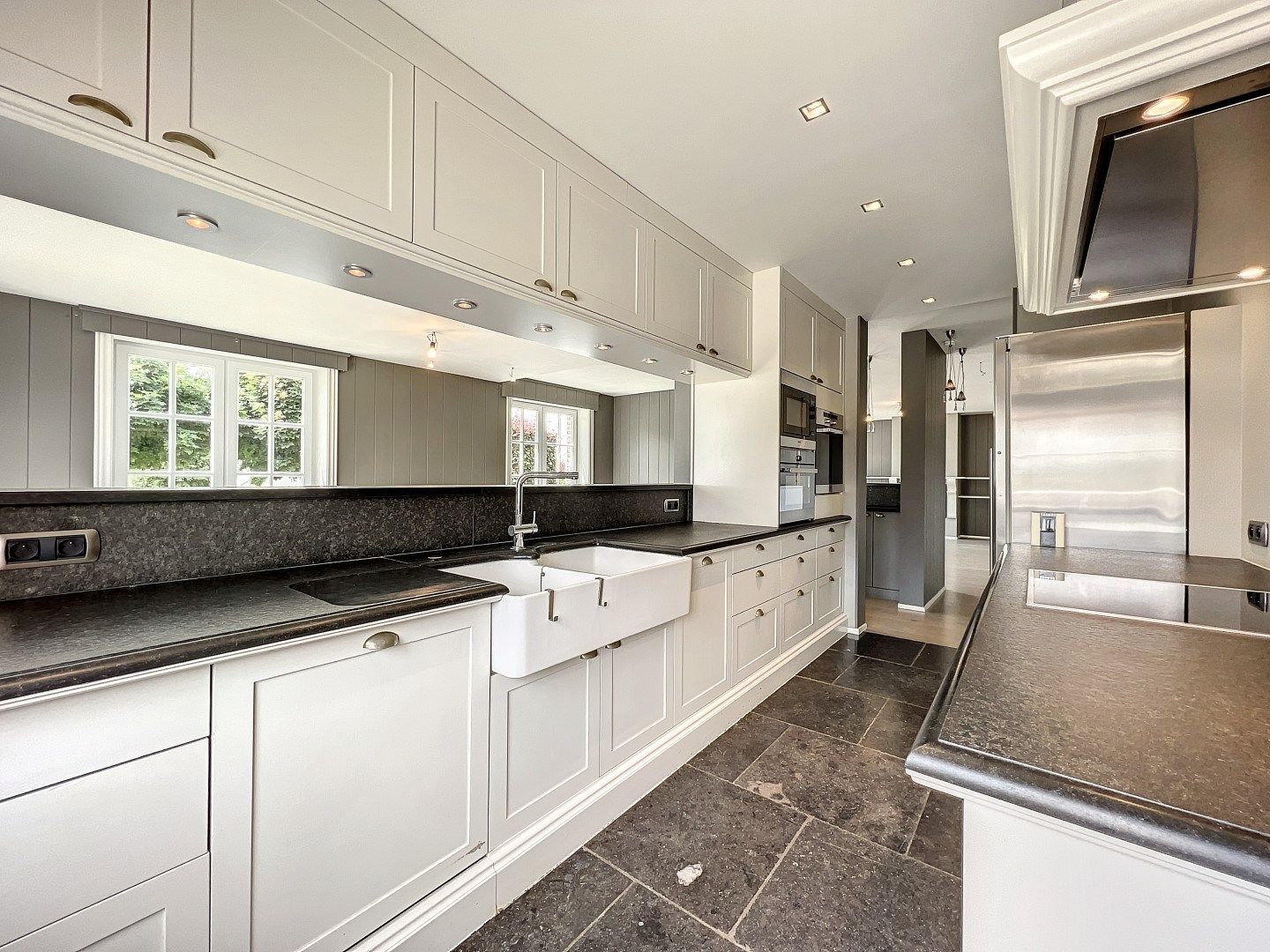Ruime, alleenstaande woning met grote tuin te Staden foto 5