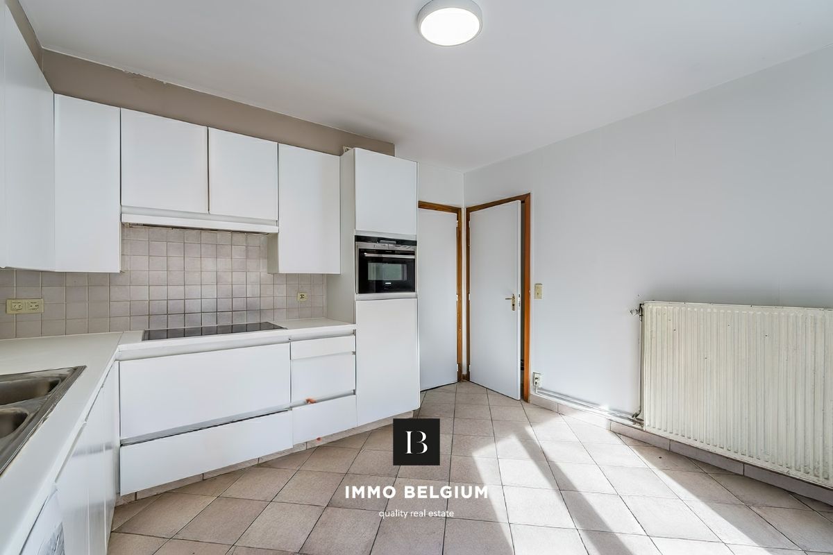 Ruime villa met 5 slaapkamers in villawijk Noordhoek foto 9