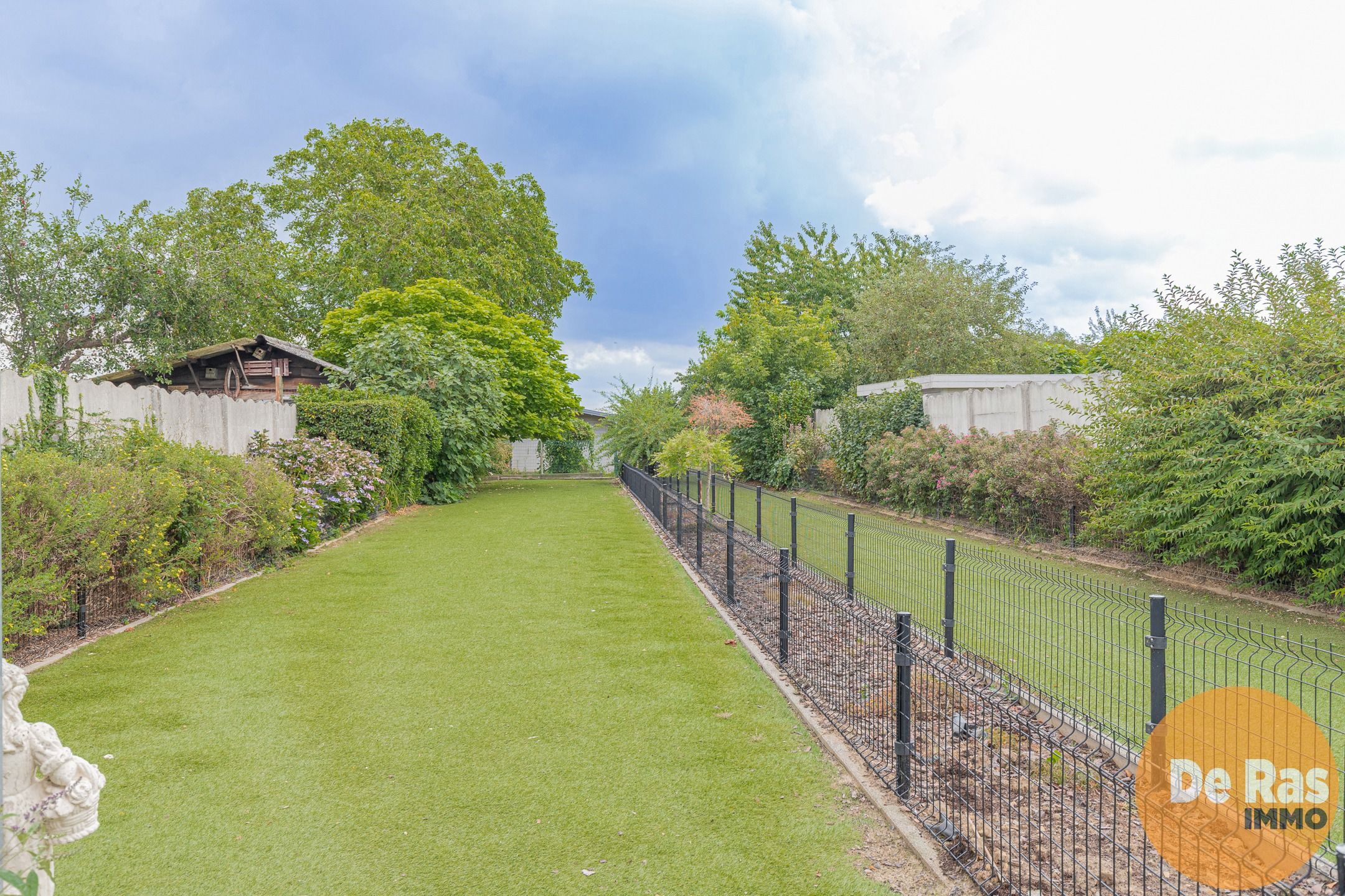 Hoofdfoto van de publicatie:  ERONDEGEM- Instapklare woning met grote tuin 