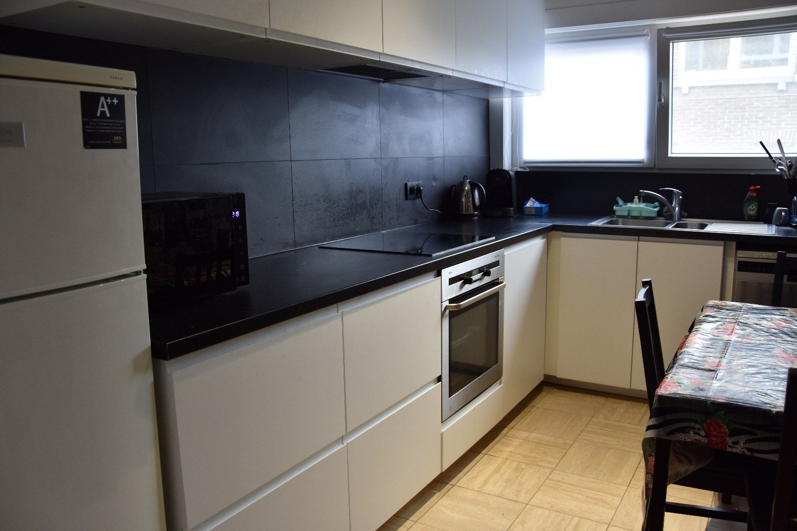 Ruim appartement met 3 slaapkamers foto 4