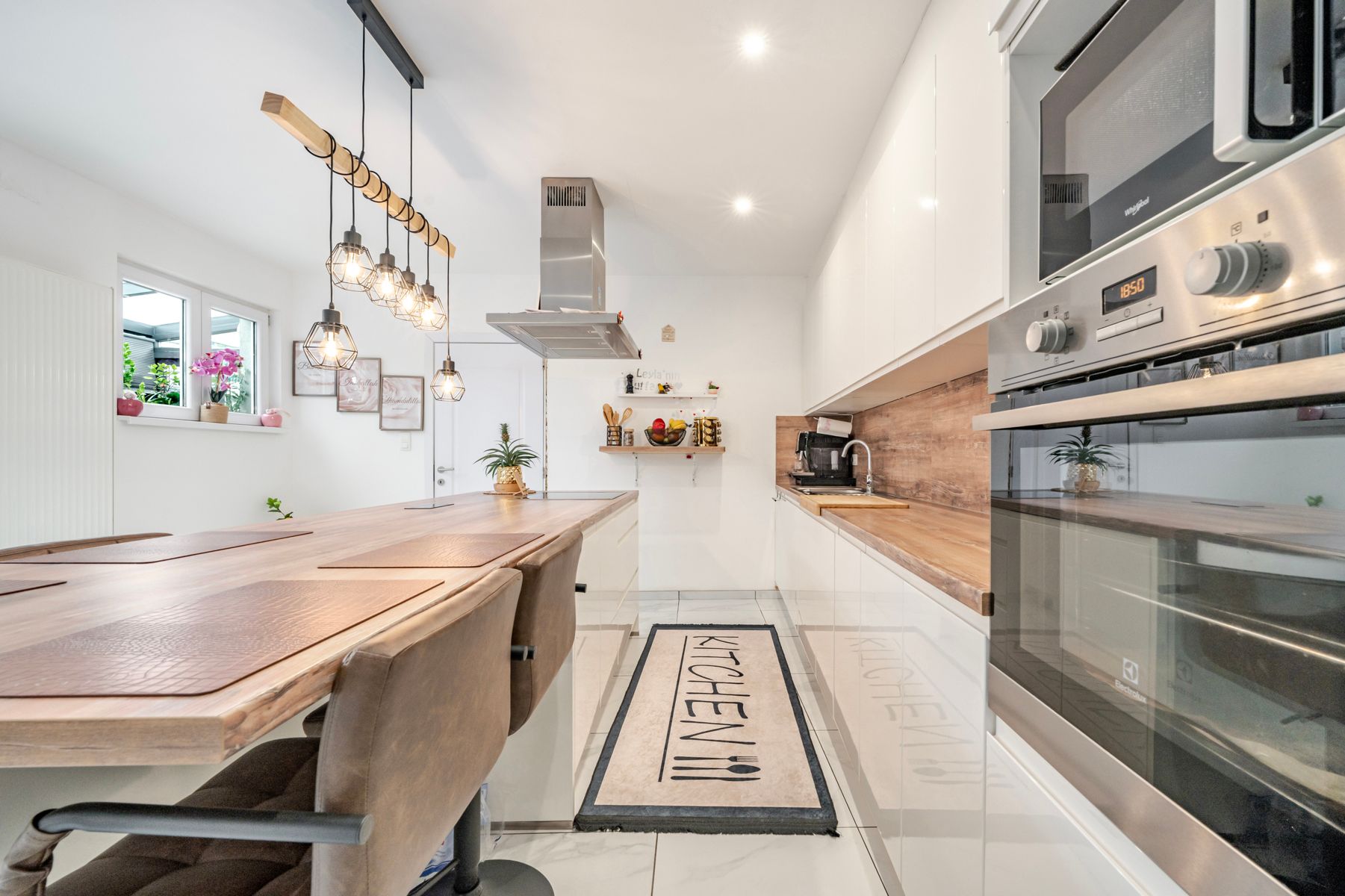 Halfopen woning met 4 slaapkamers en grote tuin in Evergem foto 9