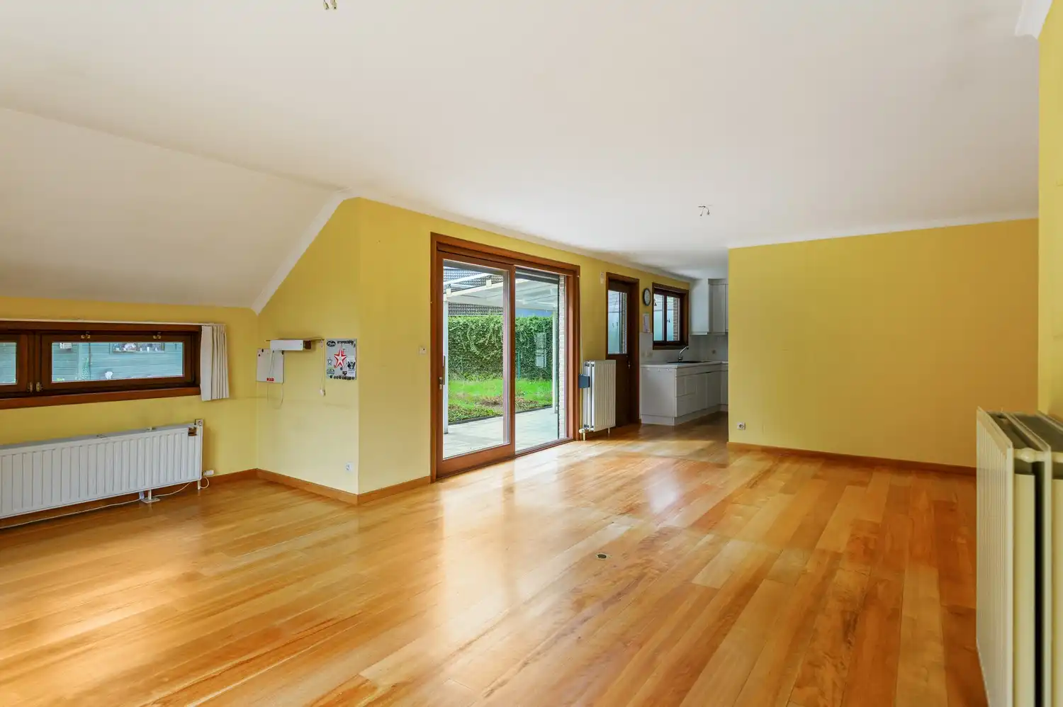 Vrijstaande laagbouwwoning met zonnige tuin en uitbreidingsmogelijkheden in Oelegem! foto 10