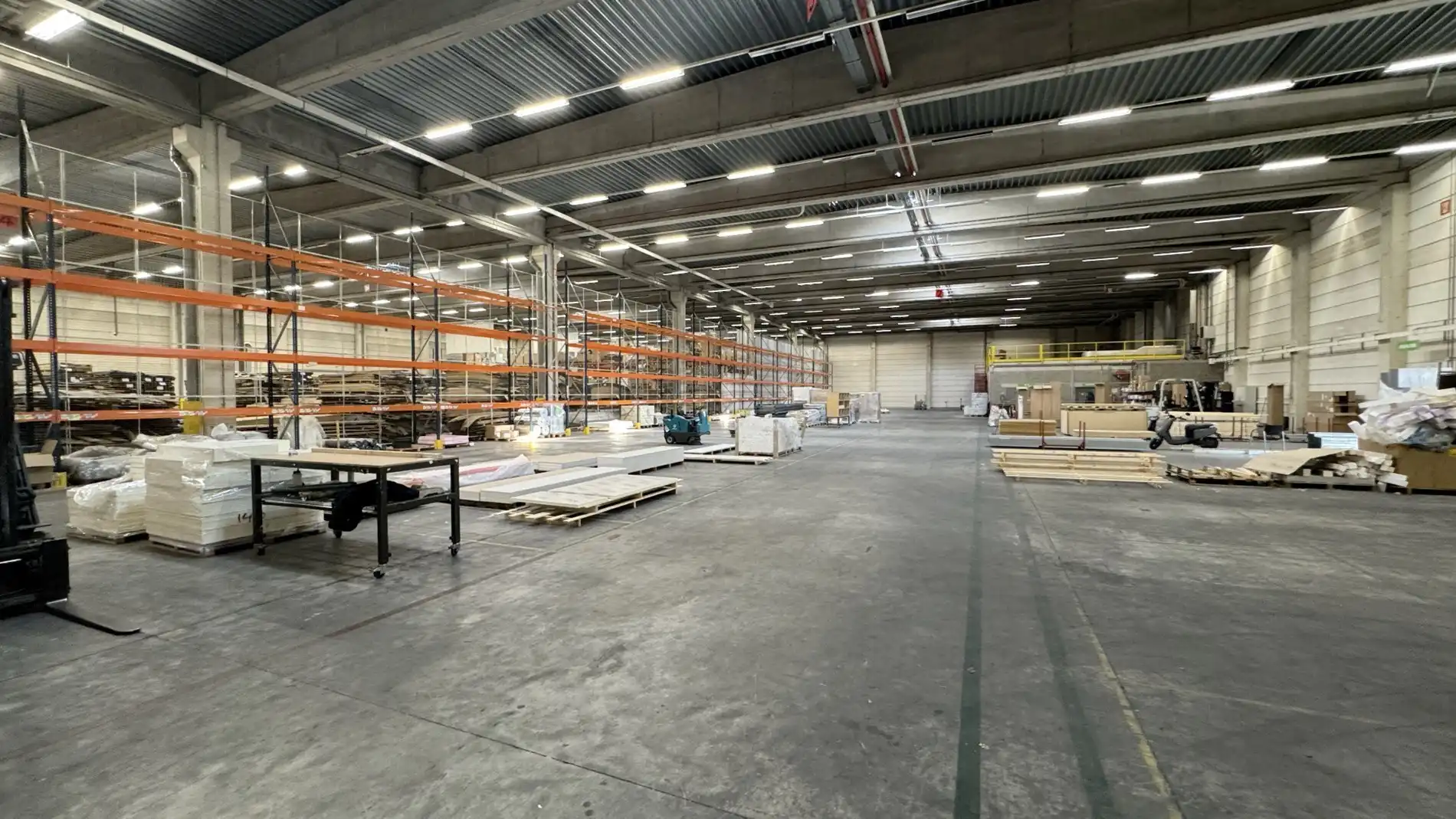 Loods te huur nabij E19 in Mechelen foto 4