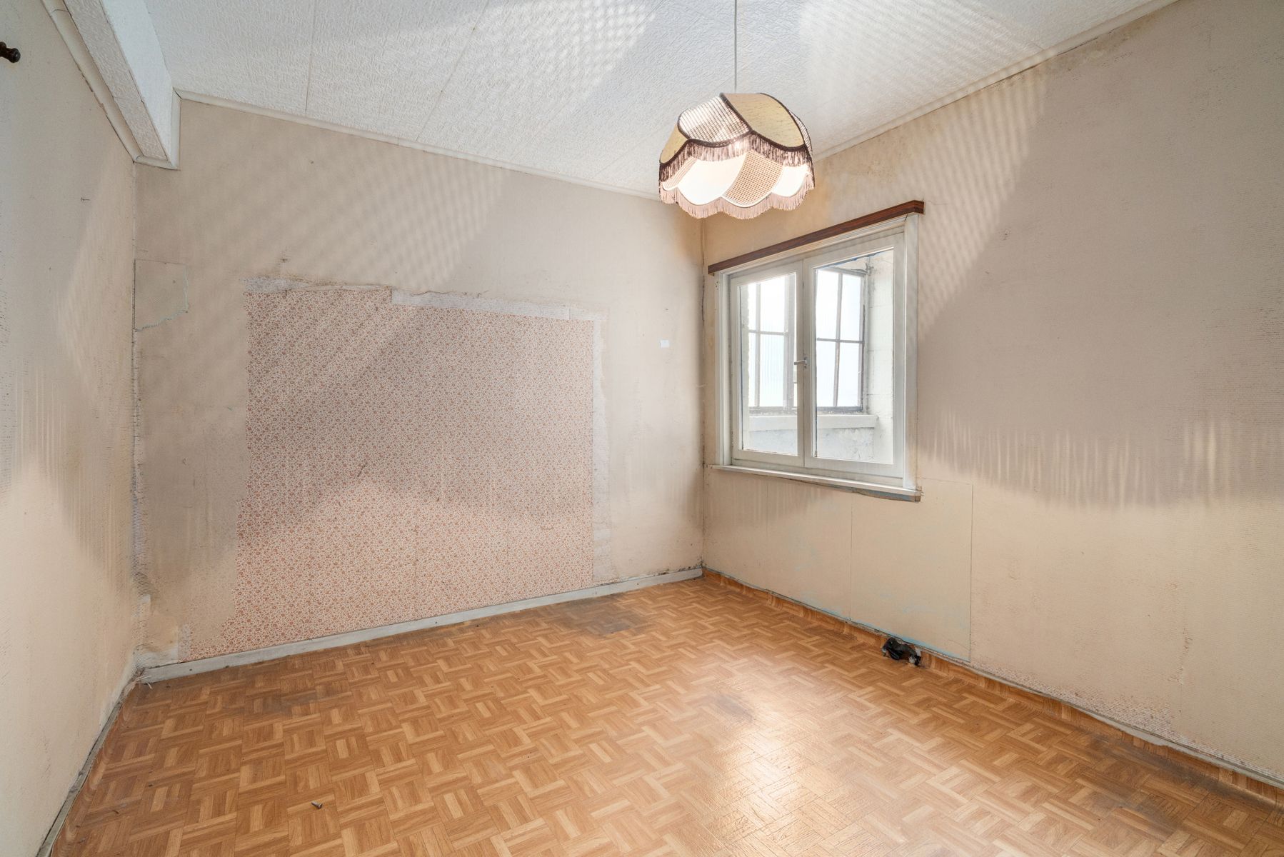 Te renoveren 2-slaapkamer appartement in het centrum van Erembodegem foto 10