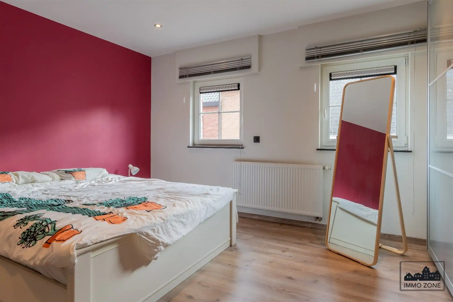 Gunstig gelegen recente 2 slaapkamerwoning met terras. foto 12