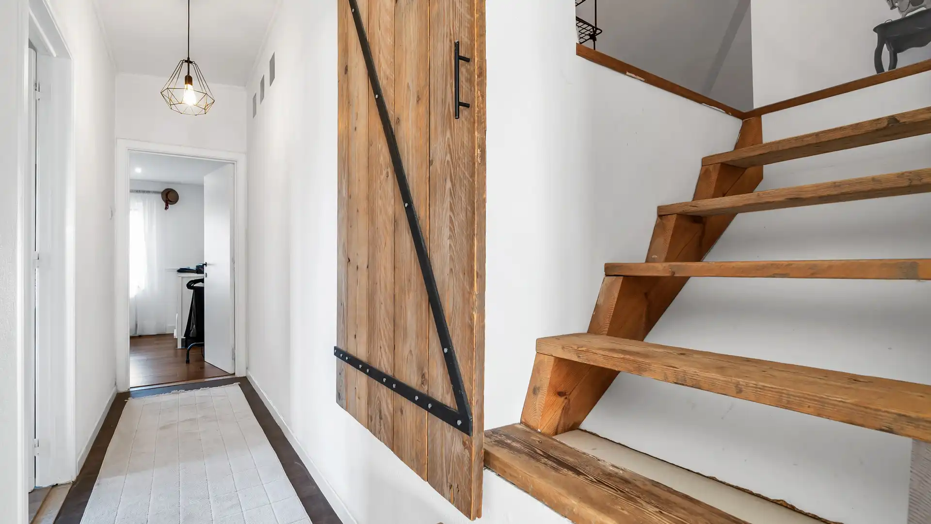 SFEERVOLLE KARAKTERWONING TE MAASMECHELEN MET 4 SLAAPKAMERS foto 26