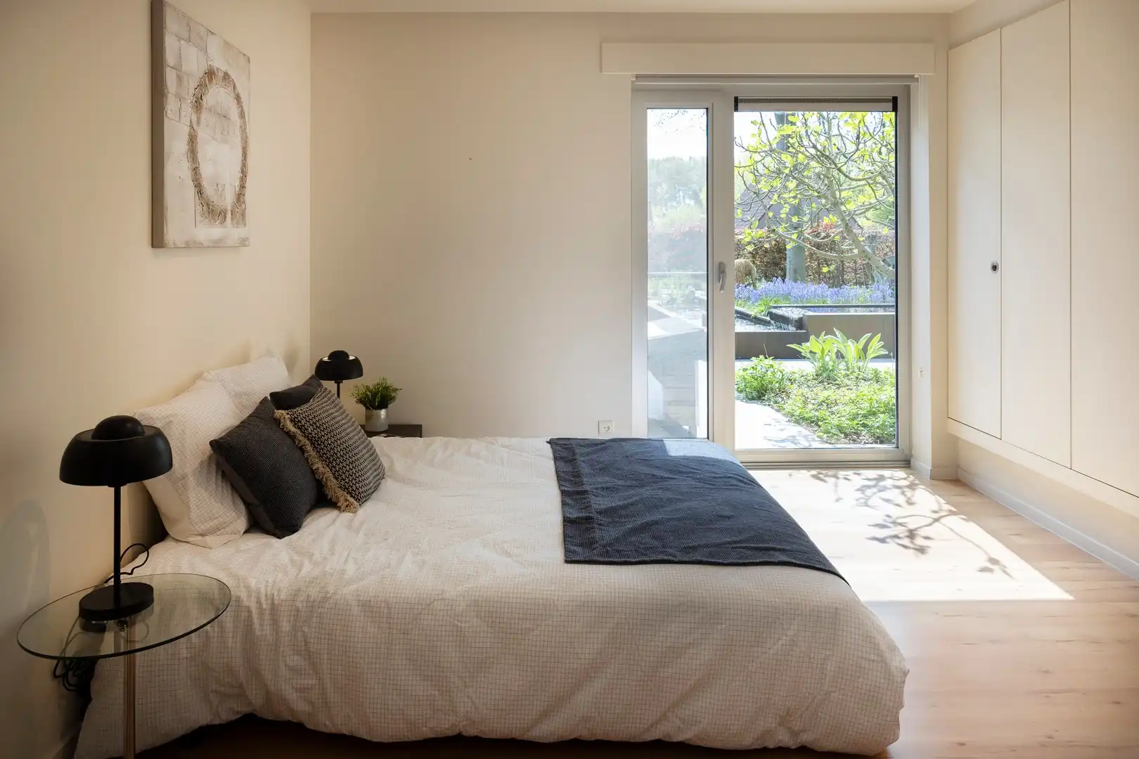 Ruime, alleenstaande woning met mogelijke praktijkruimte. foto 12