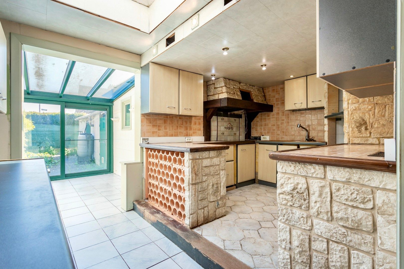 Te renoveren woning met 3 slpk  foto 7