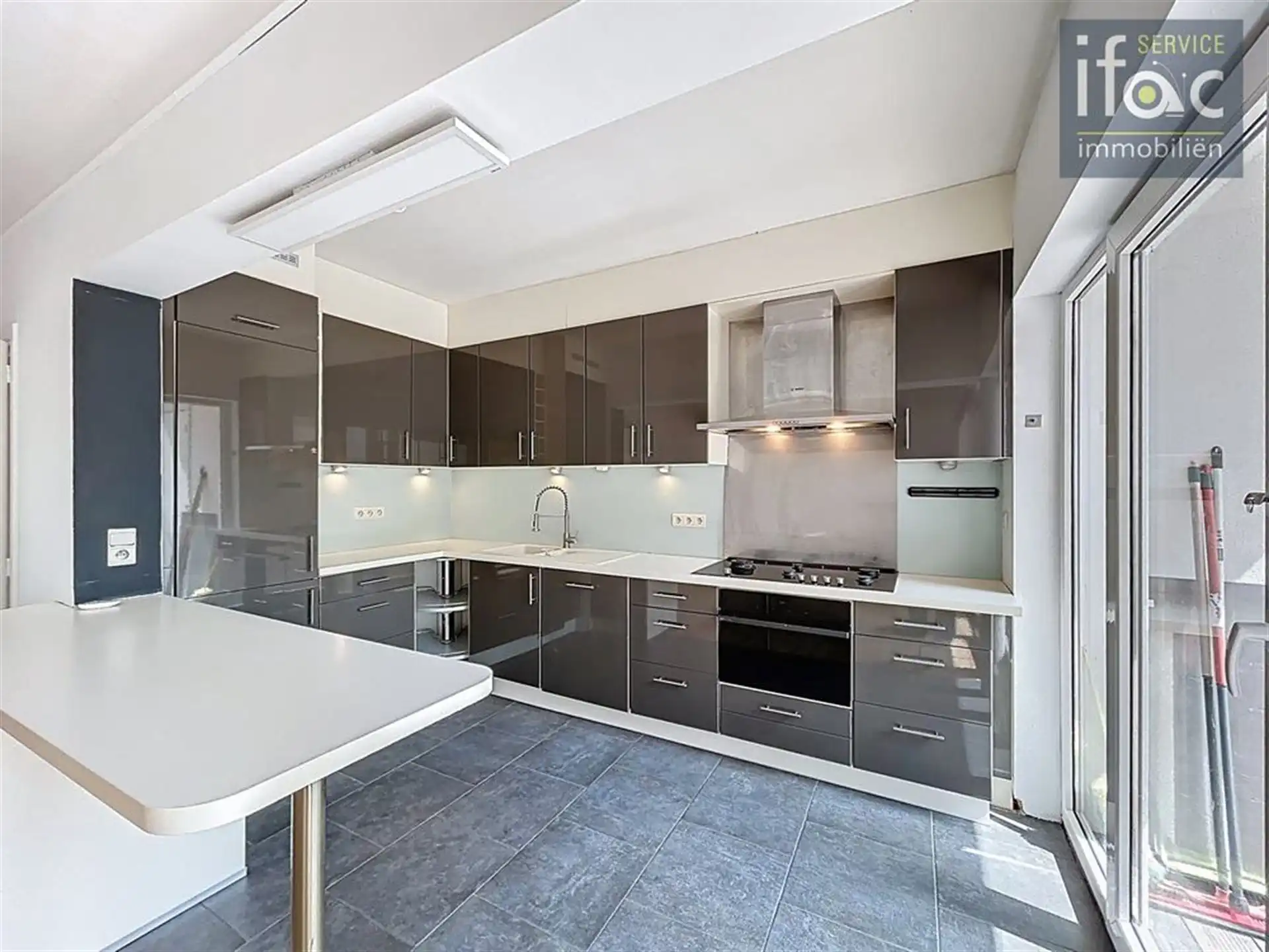 Lichtrijk duplexappartement in hartje Tervuren foto 7