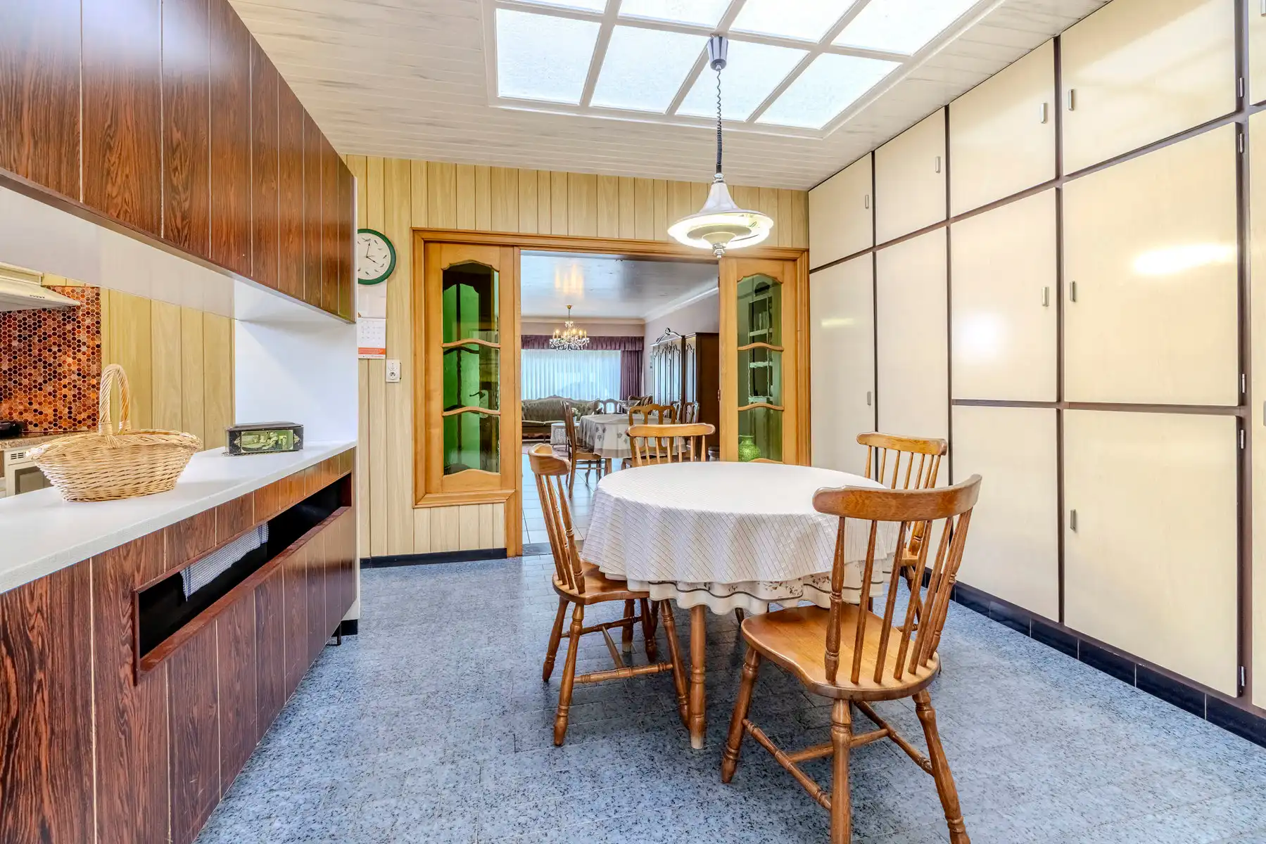 Te renoveren halfopen woning met 3 slp, garage en tuin. foto 9