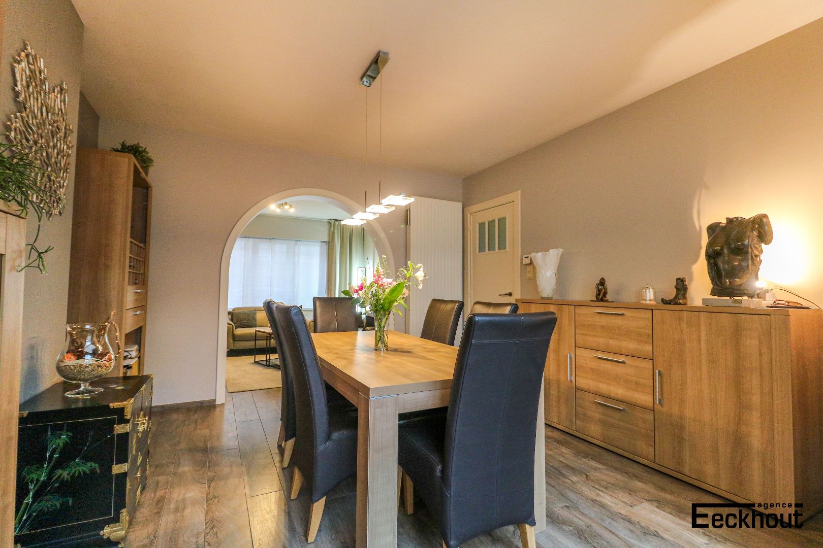 Instapklare en gezellige rijwoning met 4 slaapkamers en zonnige koer te Bredene-Duinen! foto 5