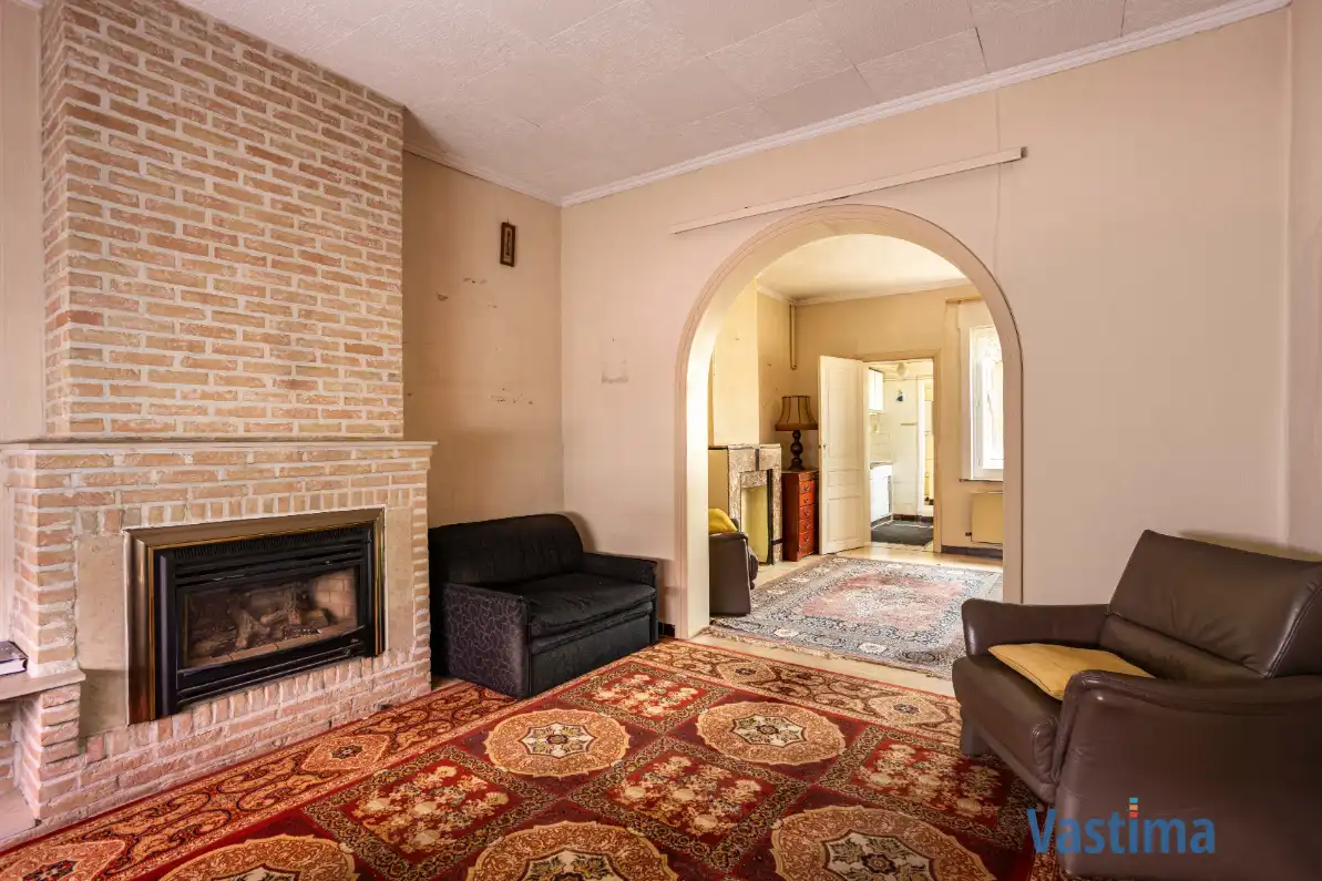 Te renoveren woning met tuin nabij OLV-Ziekenhuis foto 5