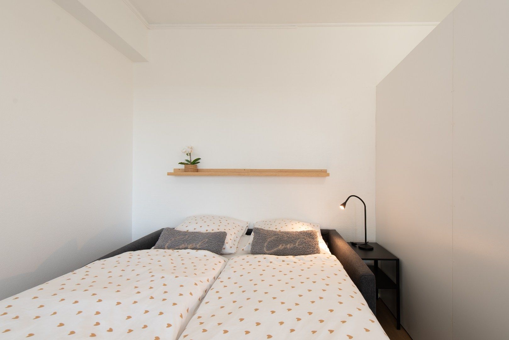 Mooi vernieuwde studio gelegen op de vierde verdieping met zonneterras foto 11