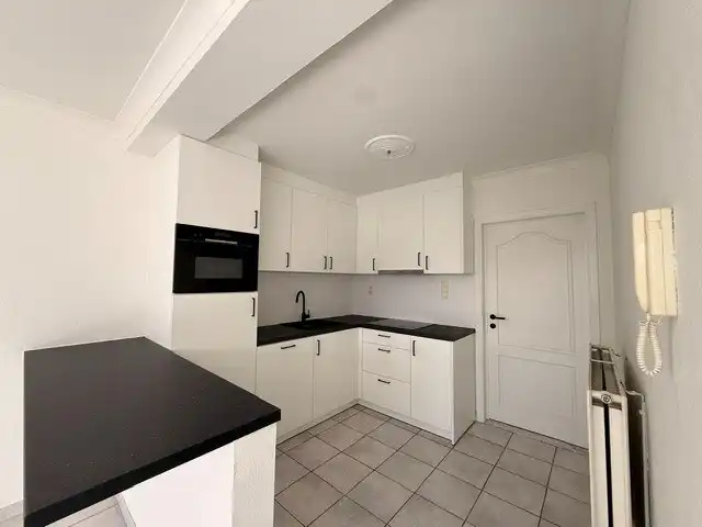 Prachtig appartement met 2 slaapkamers, terras en garage in het centrum van Dilsen foto 6