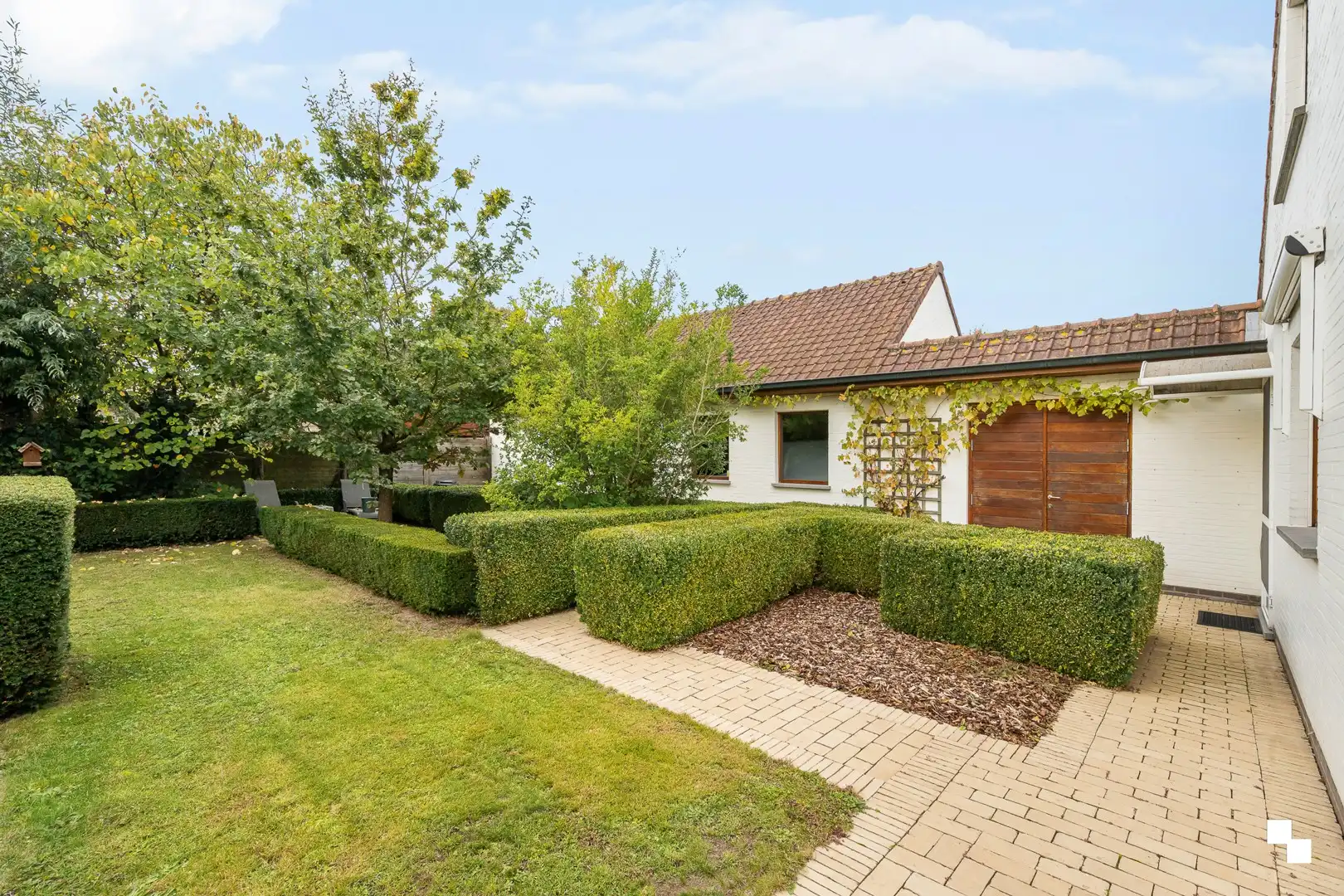 Ruimte, comfort en een toplocatie: hier woon je écht royaal te Ingelmunster! foto 16