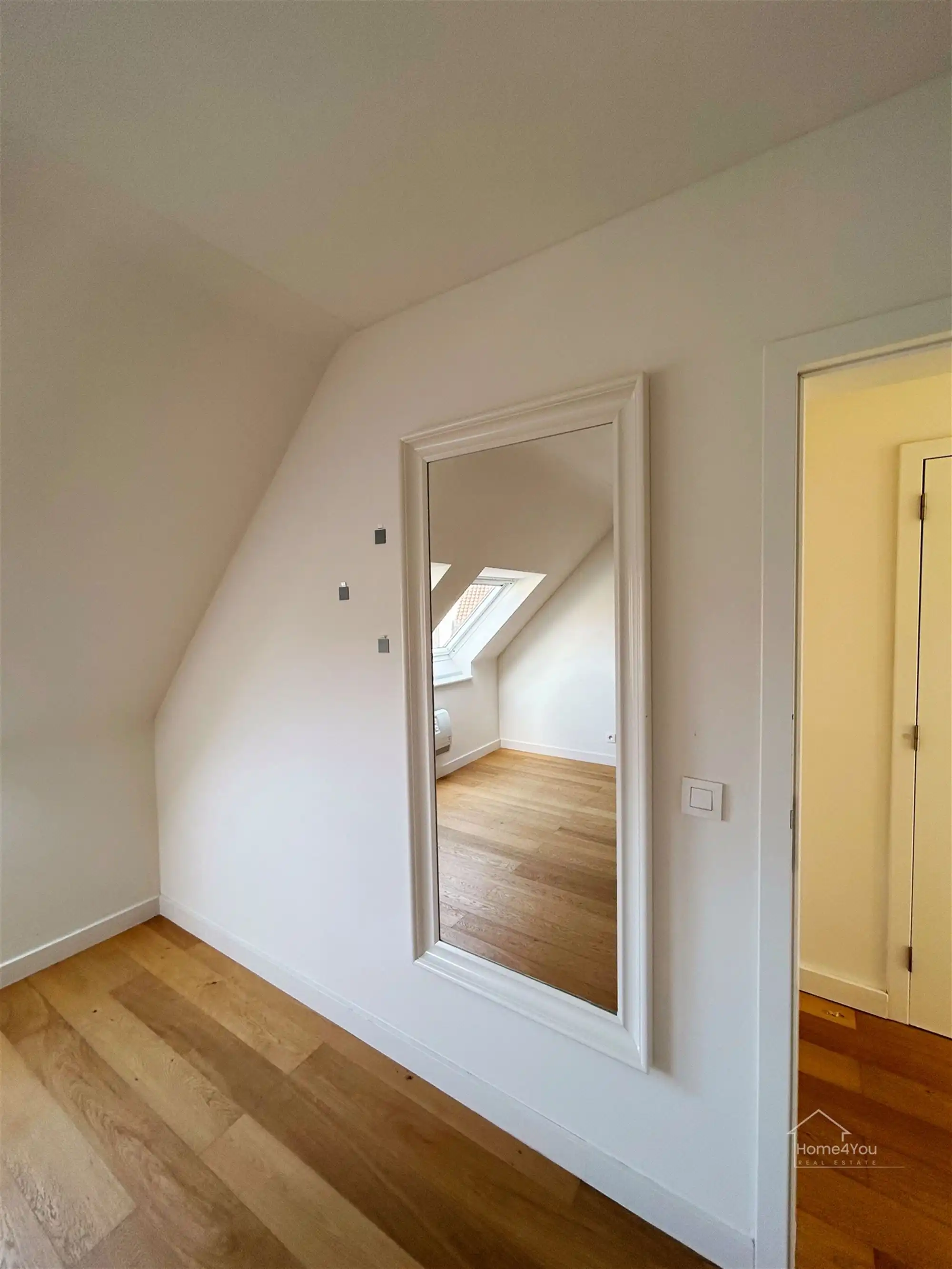 Bemeubeld duplexappartement in hartje Oostende te huur! foto 11