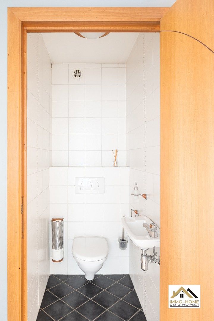 Lichtrijk instapklaar appartement op topligging Lokeren foto 27