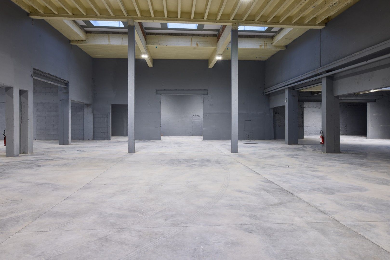 MAGAZIJN UNIT 2 1.400 m2 foto 7