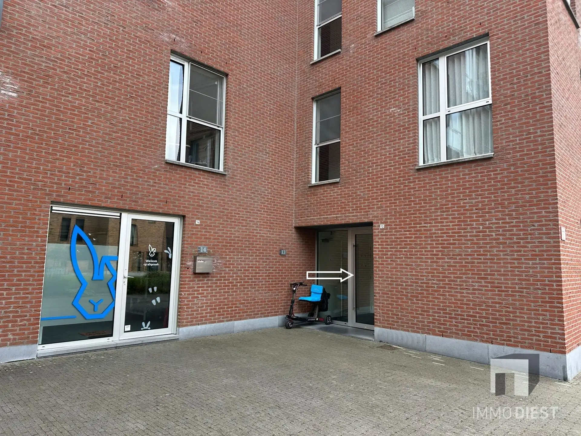 Instapklaar appartement met 2 slpks, terras, parking en kelder foto 19