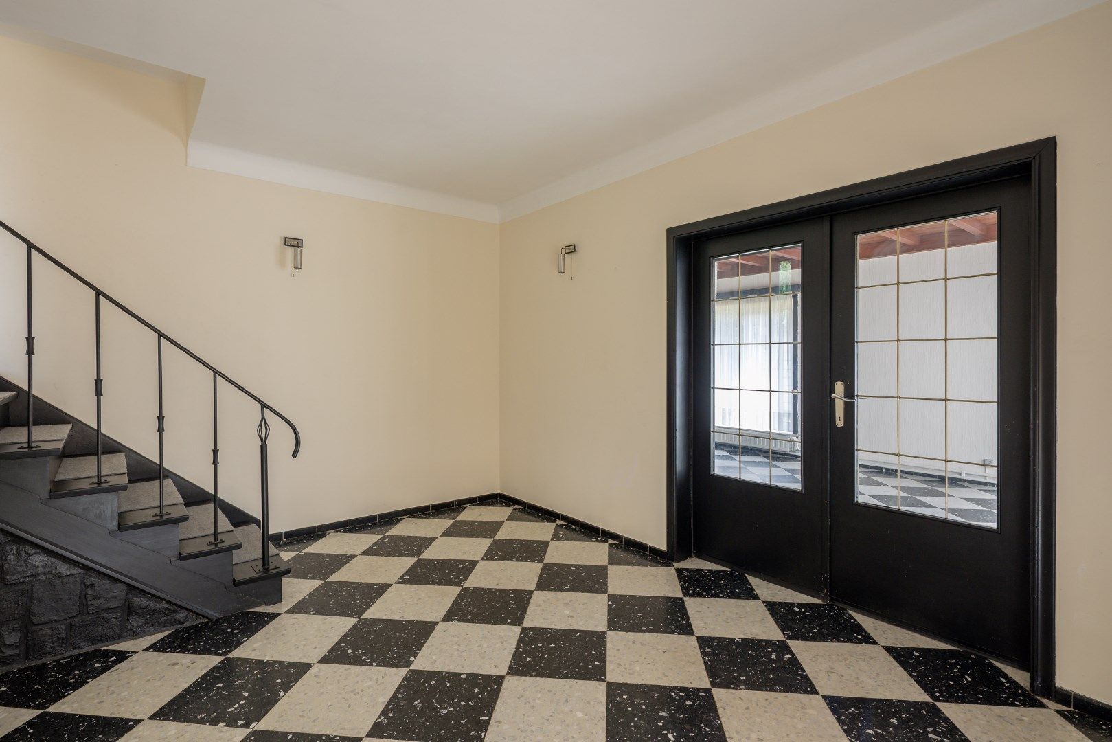 Instapklare woning te koop! foto 2