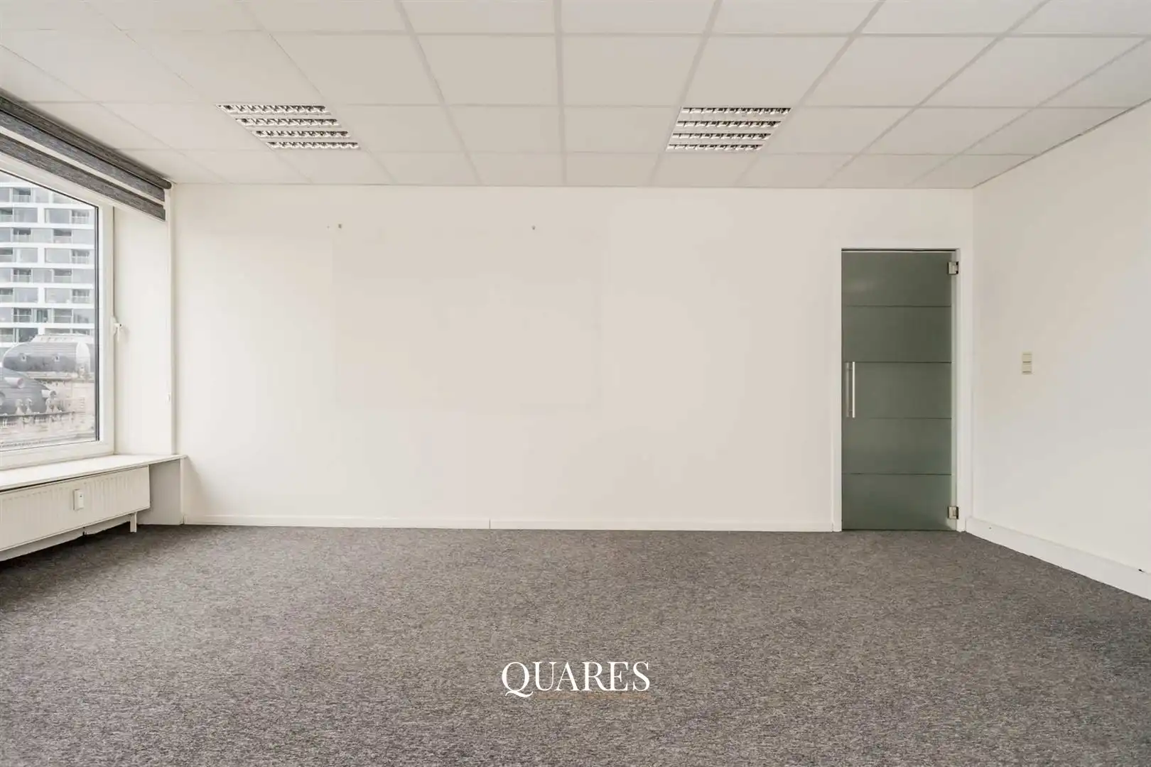 FANTASTISCH RUIM GERENOVEERD KANTOOR OP TOPLOCATIE IN HET CENTRUM VAN ANTWERPEN foto 3