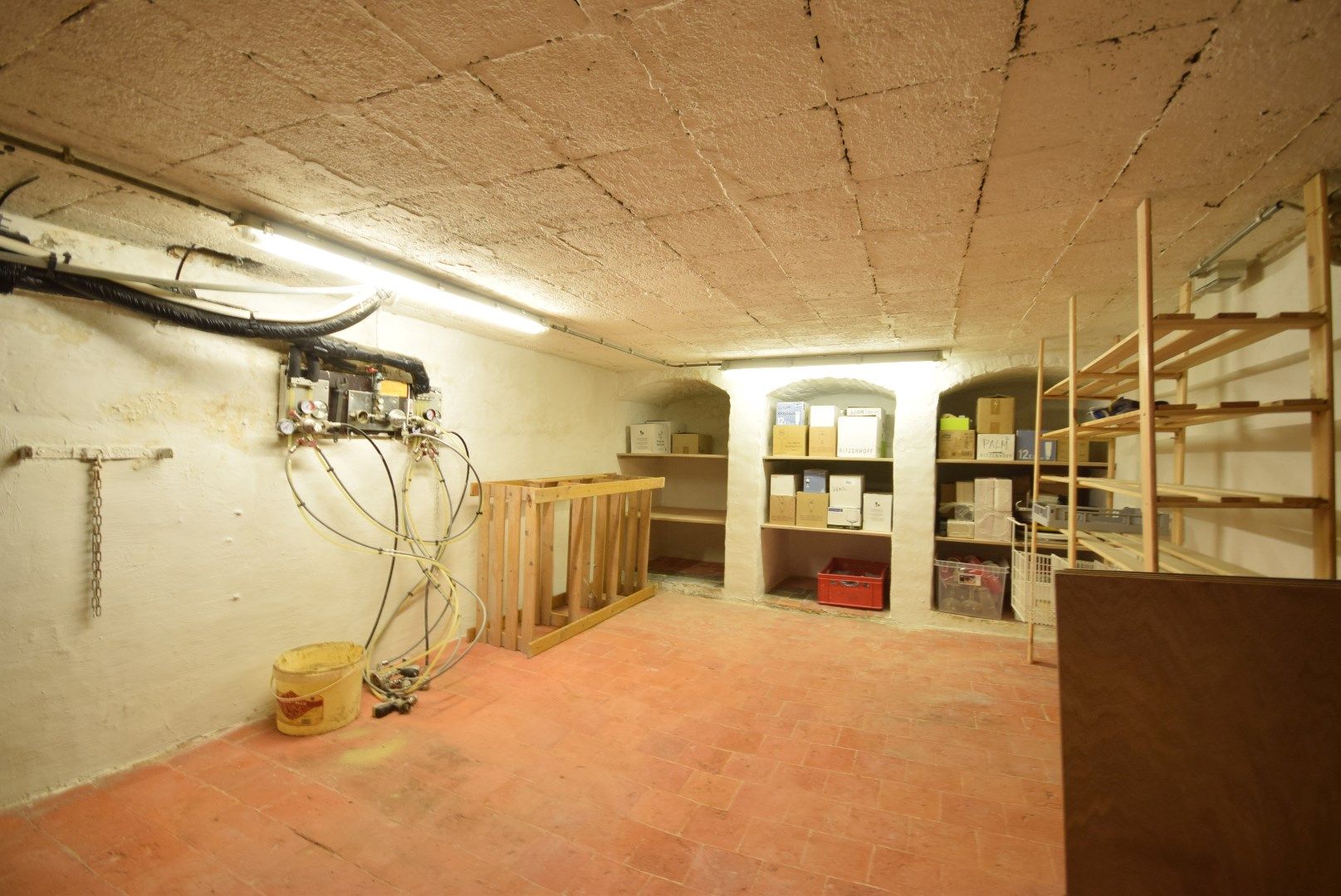Horecazaak met woonst op een toplocatie in bruisend Lichtervelde  foto 10