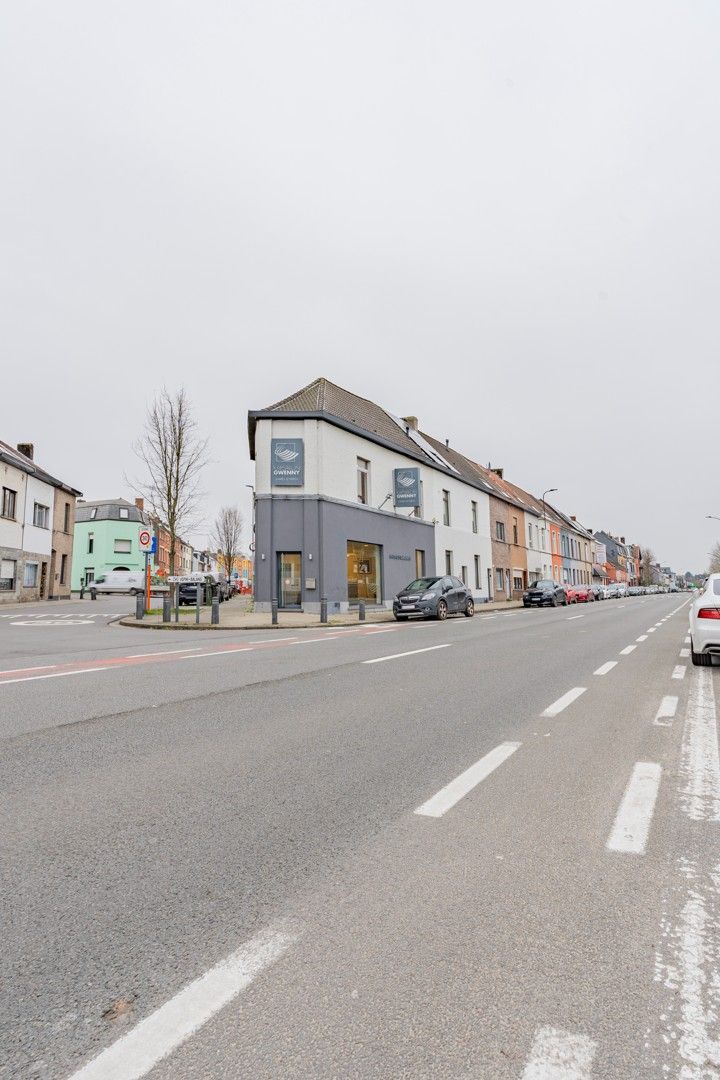 Centraal gelegen handelshuis met diverse mogelijkheden foto 15